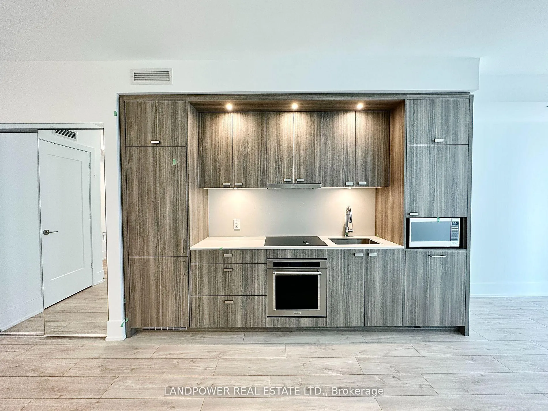 Photo 2 of Unit 1808, 480 Front Street W, Toronto, Waterfront Communities — HOMEH