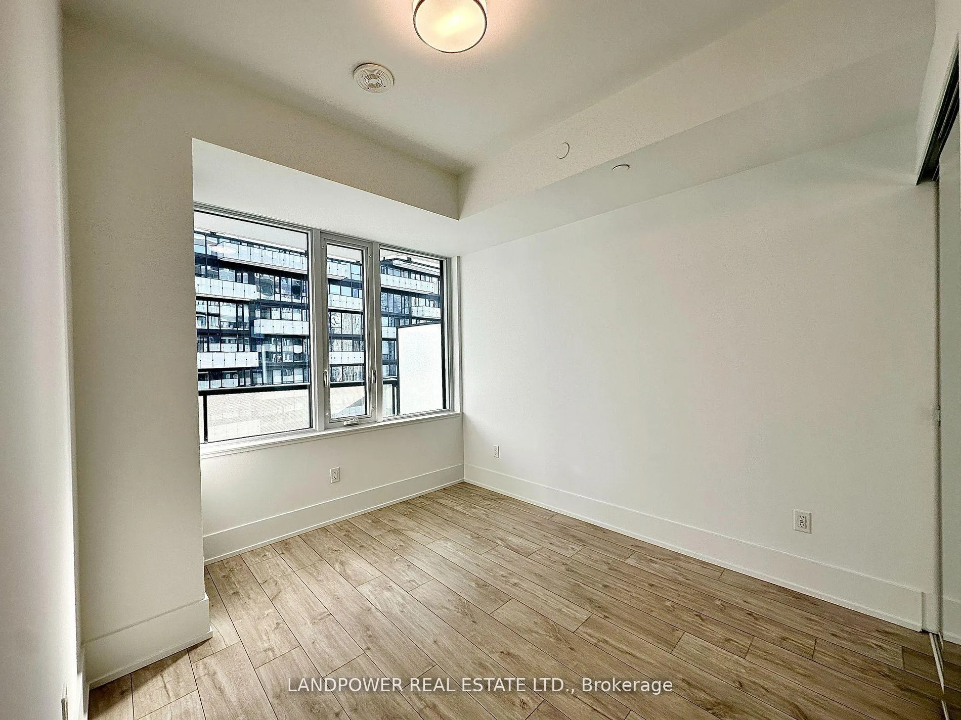 Photo 4 of Unit 1808, 480 Front Street W, Toronto, Waterfront Communities — HOMEH
