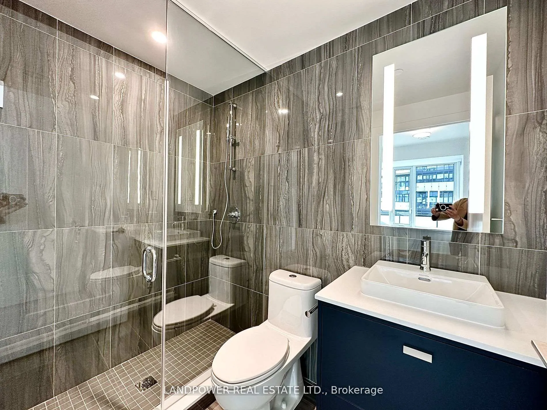 Photo 5 of Unit 1808, 480 Front Street W, Toronto, Waterfront Communities — HOMEH