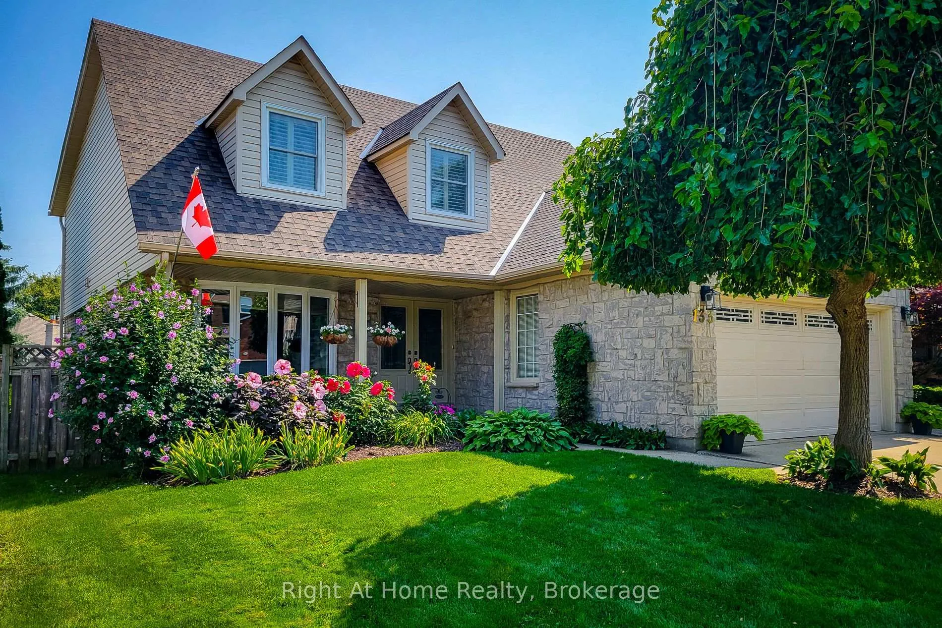 Photo 3 of 133 Lavender Drive, Hamilton, Iroquoia Heights — HOMEH