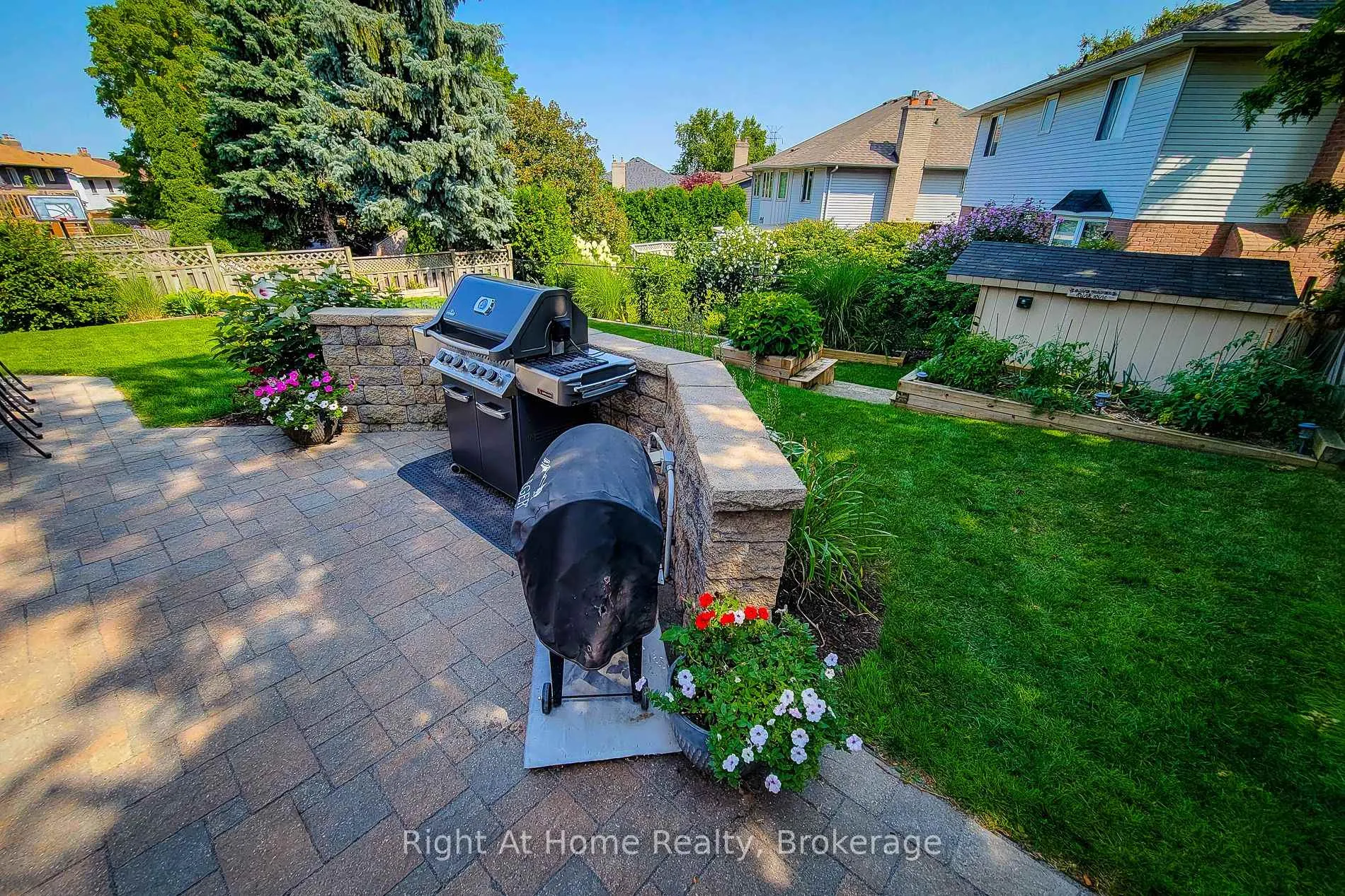 Photo 12 of 133 Lavender Drive, Hamilton, Iroquoia Heights — HOMEH
