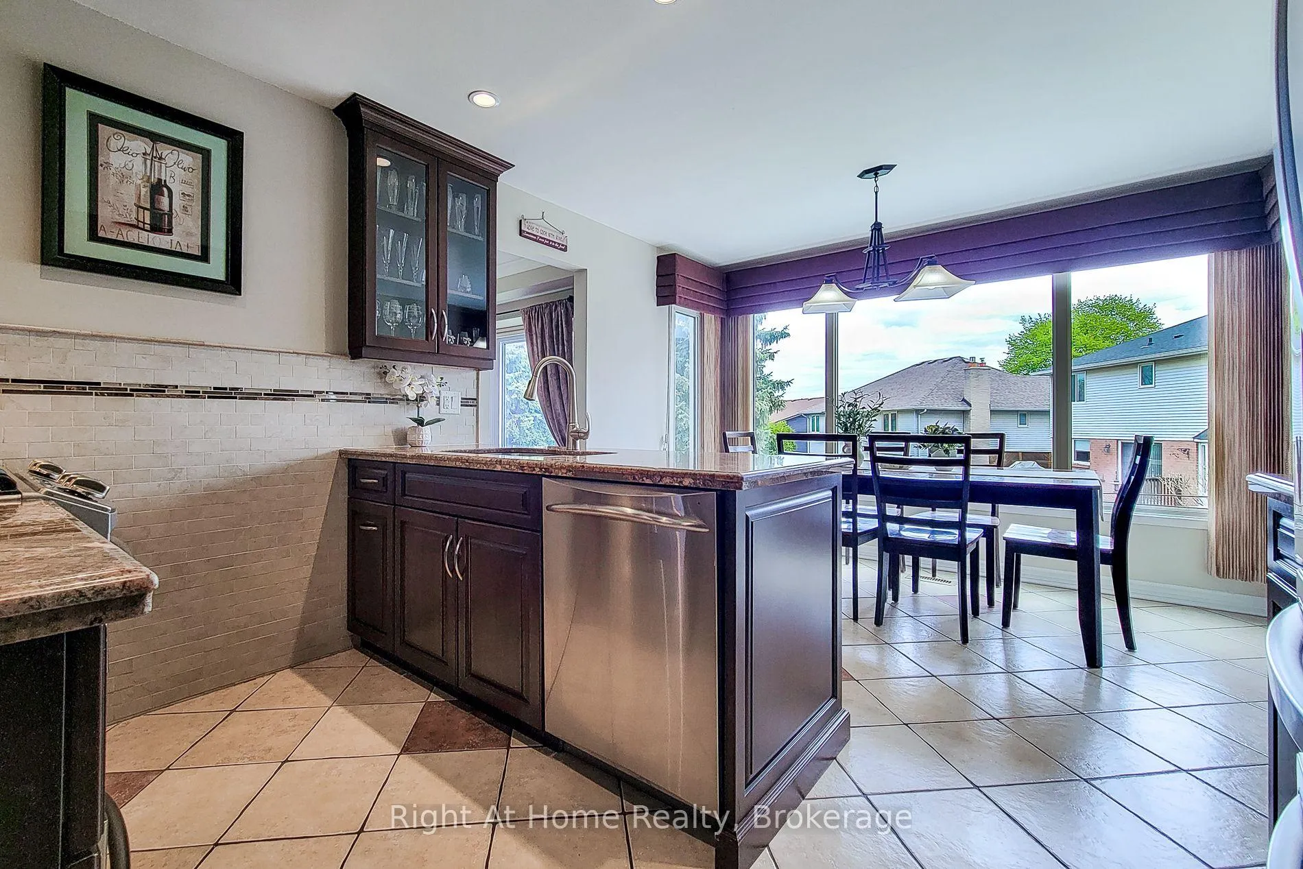 Photo 28 of 133 Lavender Drive, Hamilton, Iroquoia Heights — HOMEH