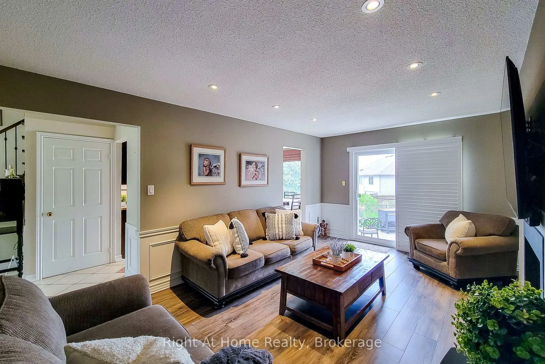 Photo 30 of 133 Lavender Drive, Hamilton, Iroquoia Heights — HOMEH