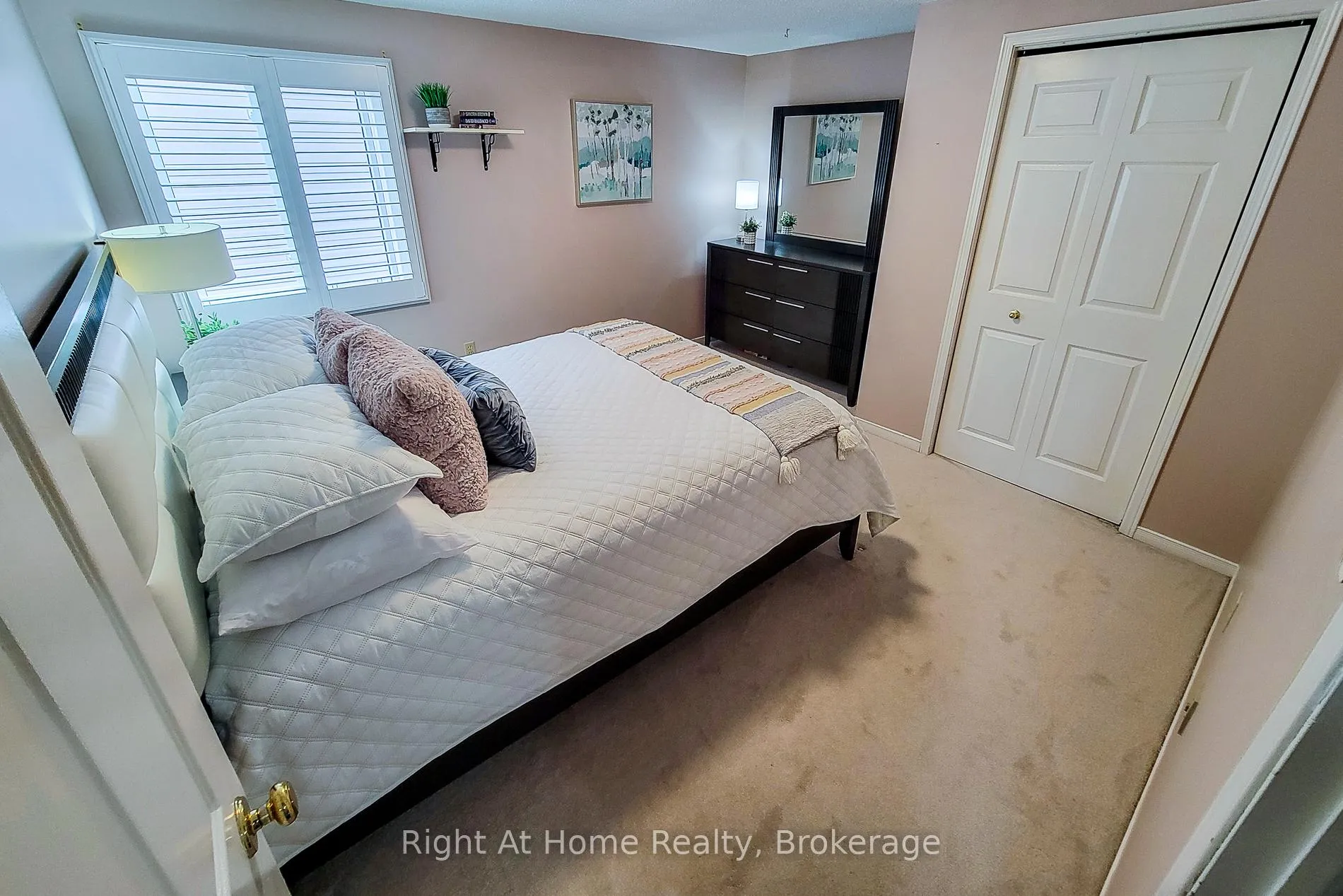 Photo 36 of 133 Lavender Drive, Hamilton, Iroquoia Heights — HOMEH