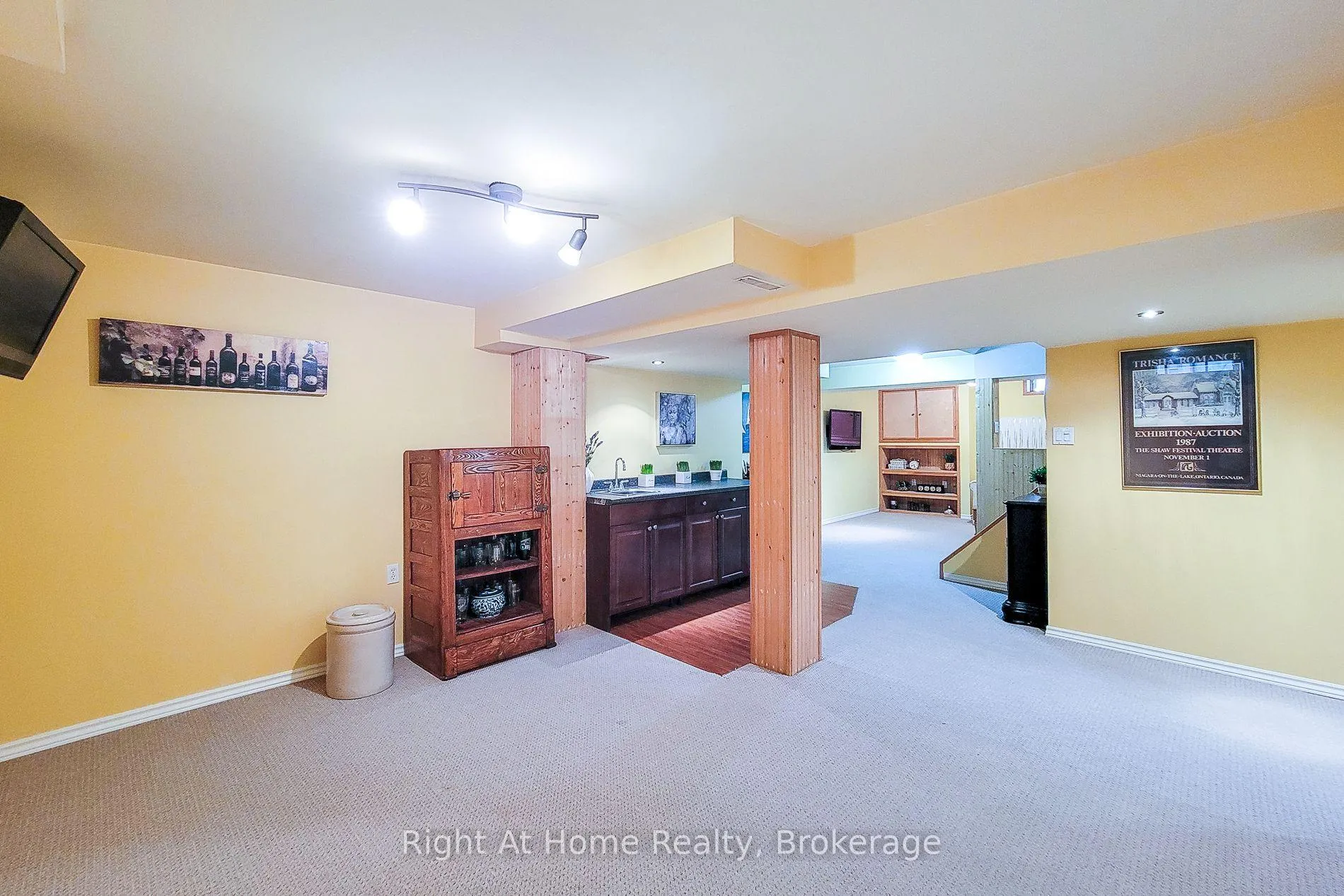 Photo 45 of 133 Lavender Drive, Hamilton, Iroquoia Heights — HOMEH