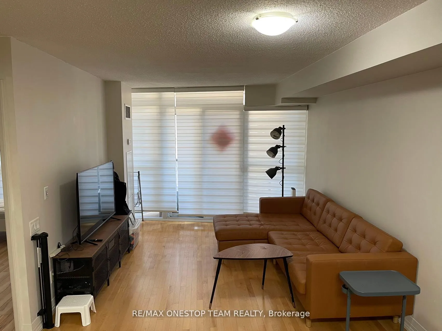 Photo 5 of Unit 406, 21 Carlton Street, Toronto, Church-Yonge Corridor — HOMEH
