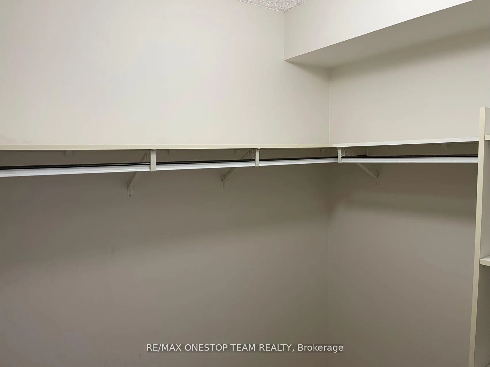 Photo 9 of Unit 406, 21 Carlton Street, Toronto, Church-Yonge Corridor — HOMEH
