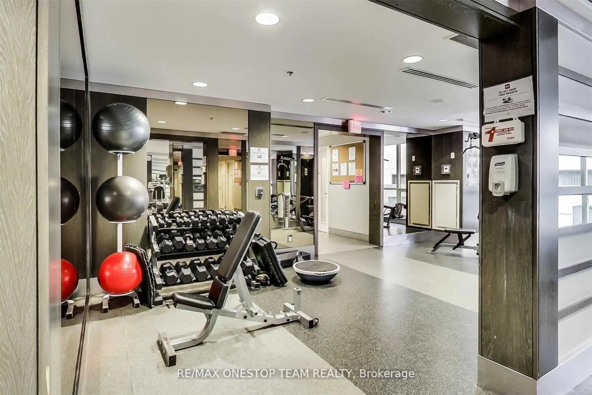 Photo 15 of Unit 406, 21 Carlton Street, Toronto, Church-Yonge Corridor — HOMEH
