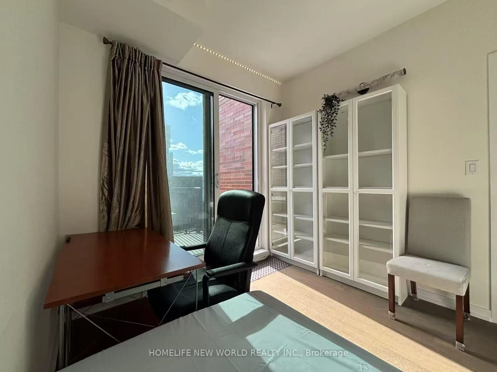 Photo 16 of Unit 903, 38 Simcoe Promenade, Markham, Unionville — HOMEH