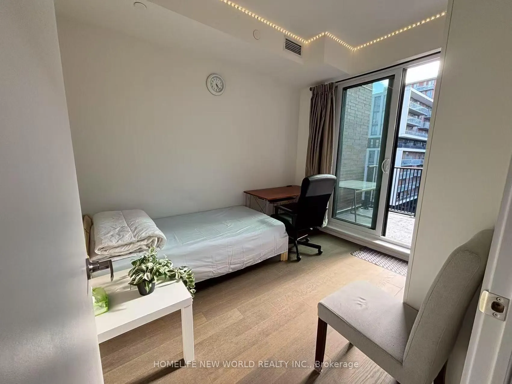 Photo 18 of Unit 903, 38 Simcoe Promenade, Markham, Unionville — HOMEH
