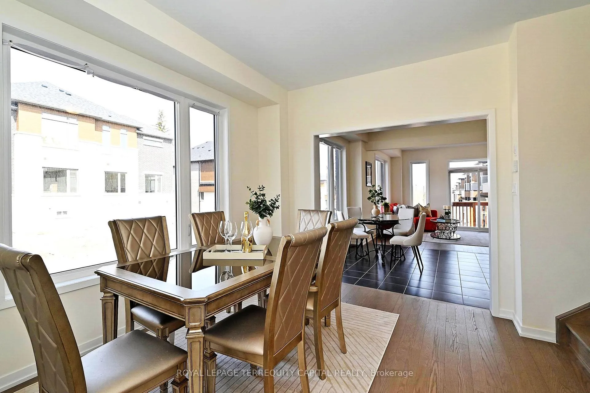 Photo 20 of 211 Grand Trunk Avenue, Vaughan, Patterson — HOMEH