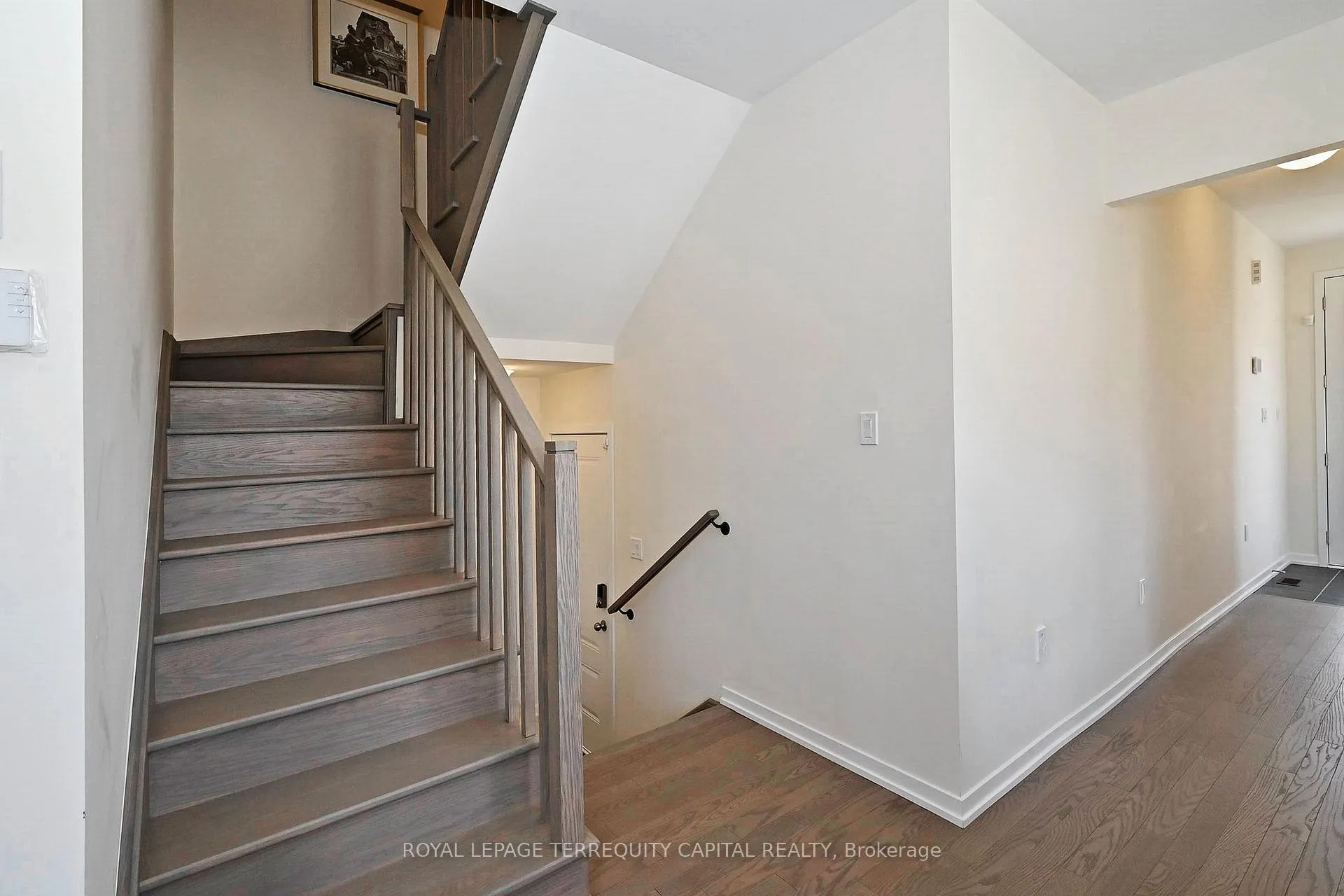 Photo 24 of 211 Grand Trunk Avenue, Vaughan, Patterson — HOMEH