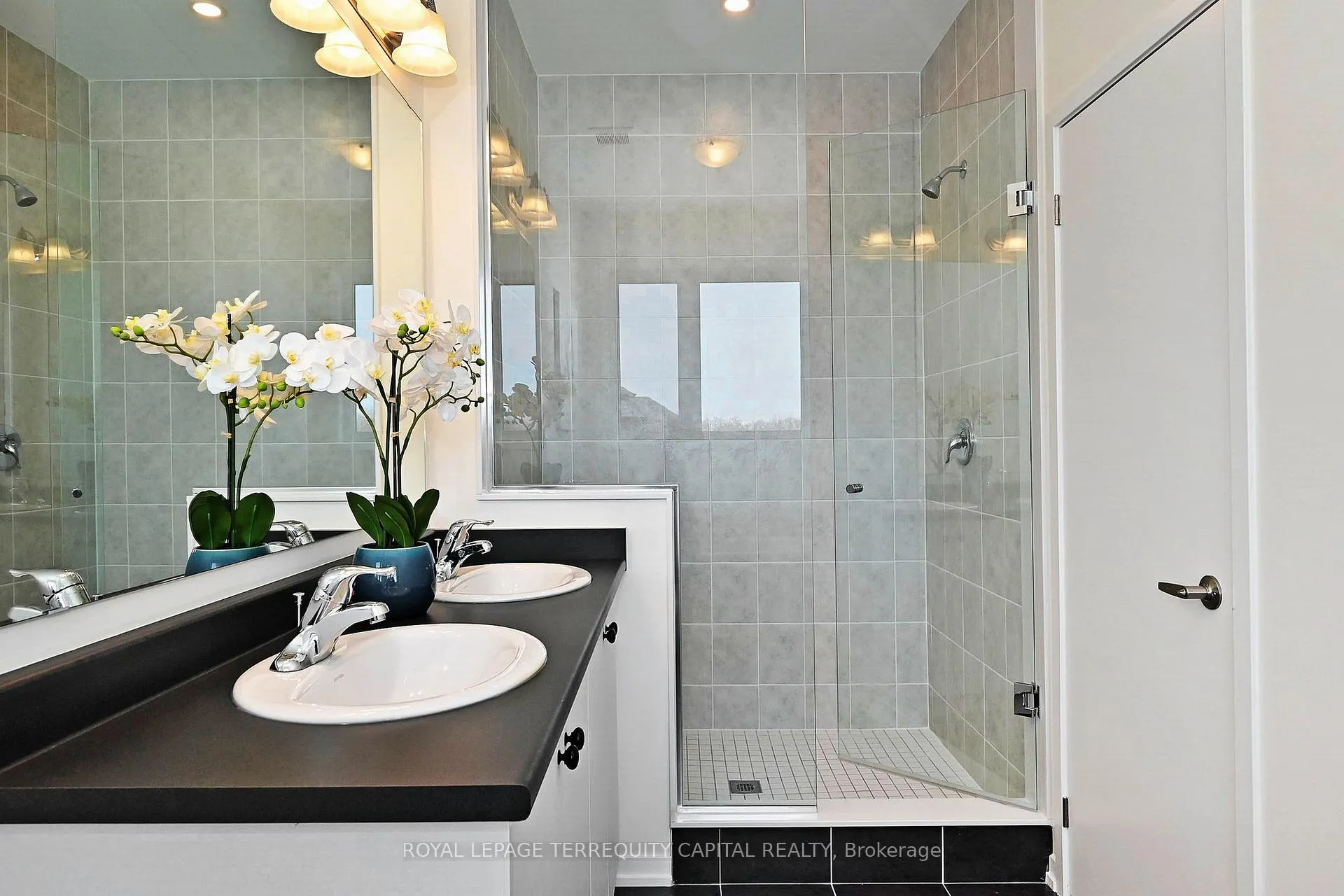 Photo 30 of 211 Grand Trunk Avenue, Vaughan, Patterson — HOMEH