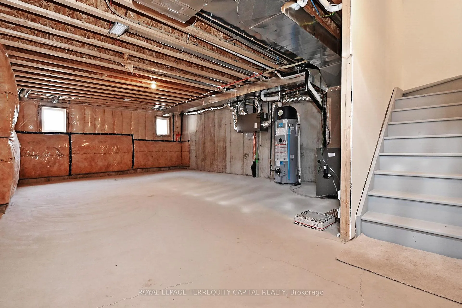Photo 42 of 211 Grand Trunk Avenue, Vaughan, Patterson — HOMEH