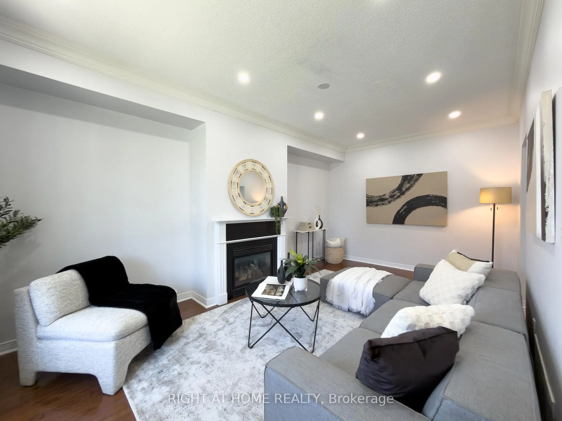 Photo 5 of 4200 Rawlins Common, Burlington, Rose — HOMEH