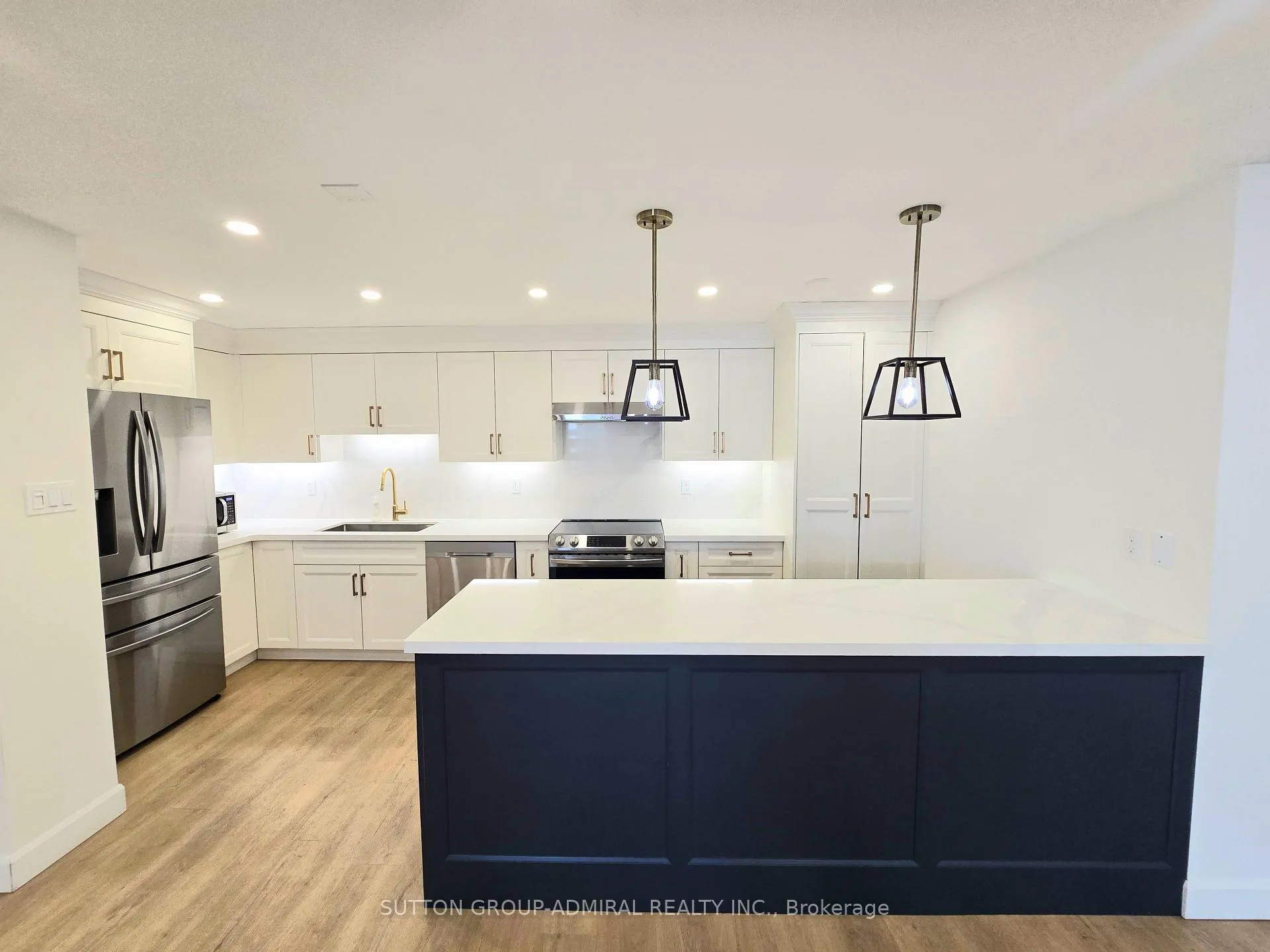 Photo 8 of Unit 1004, 50 Inverlochy Boulevard, Markham, Royal Orchard — HOMEH