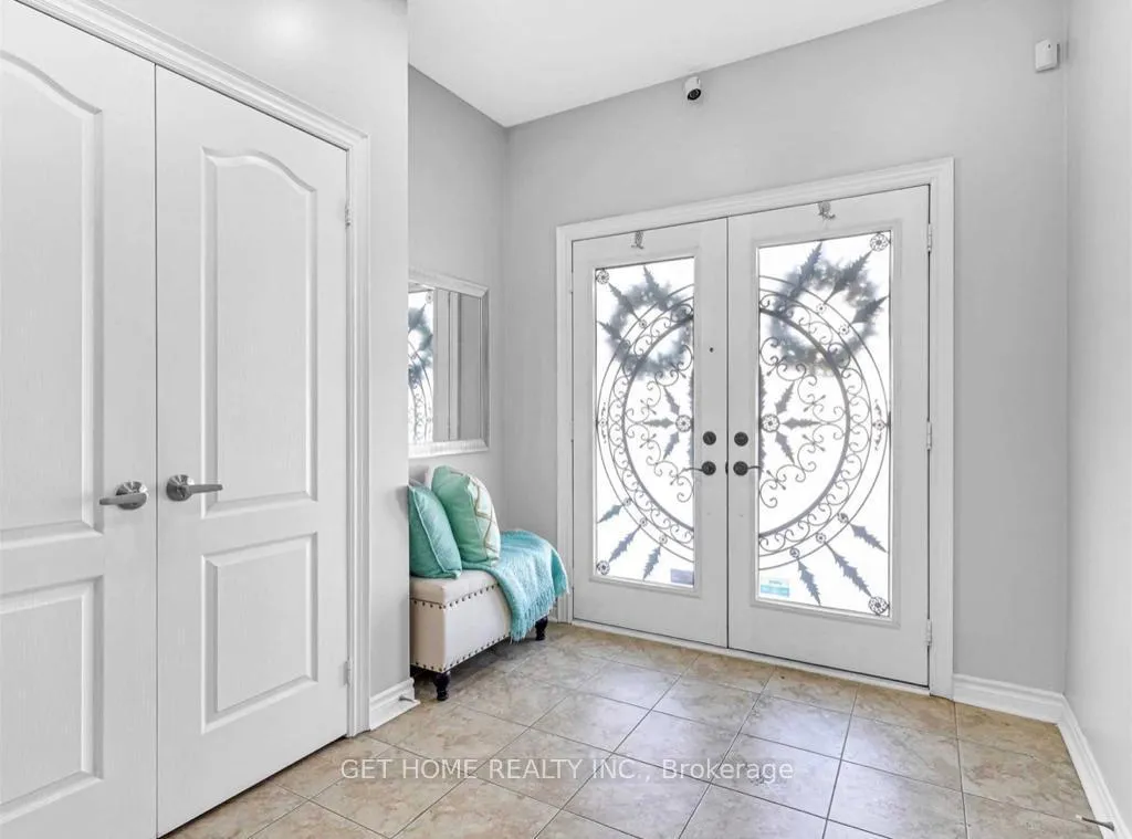 Photo 4 of Unit #Upper, 107 Fandango Drive, Brampton, Credit Valley — HOMEH