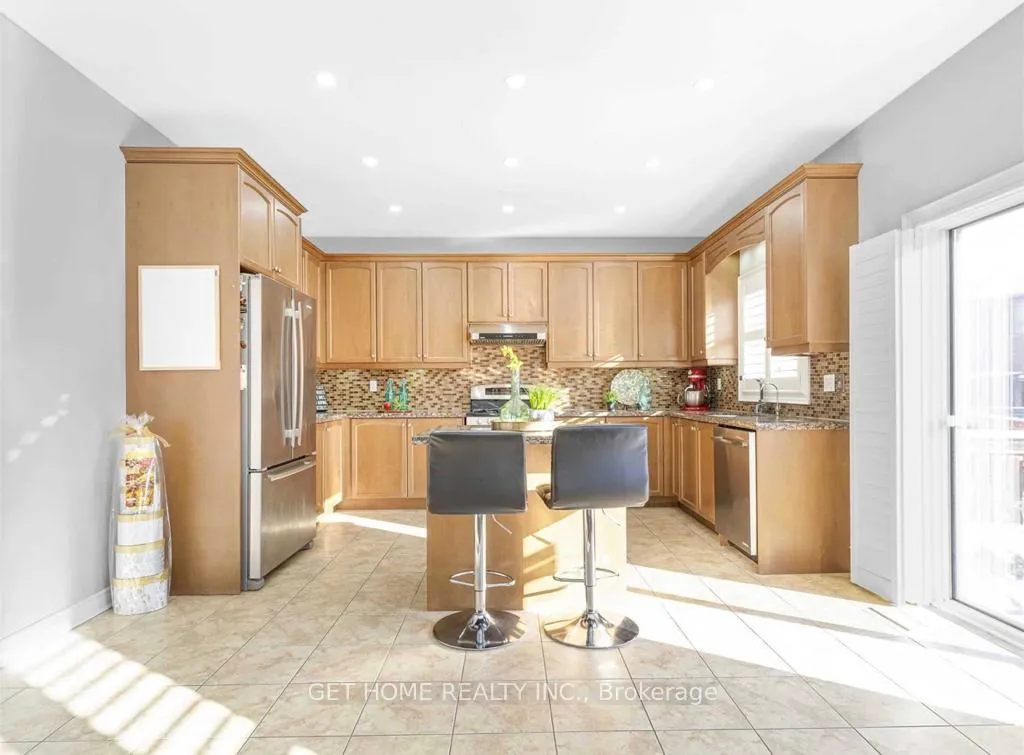 Photo 15 of Unit #Upper, 107 Fandango Drive, Brampton, Credit Valley — HOMEH