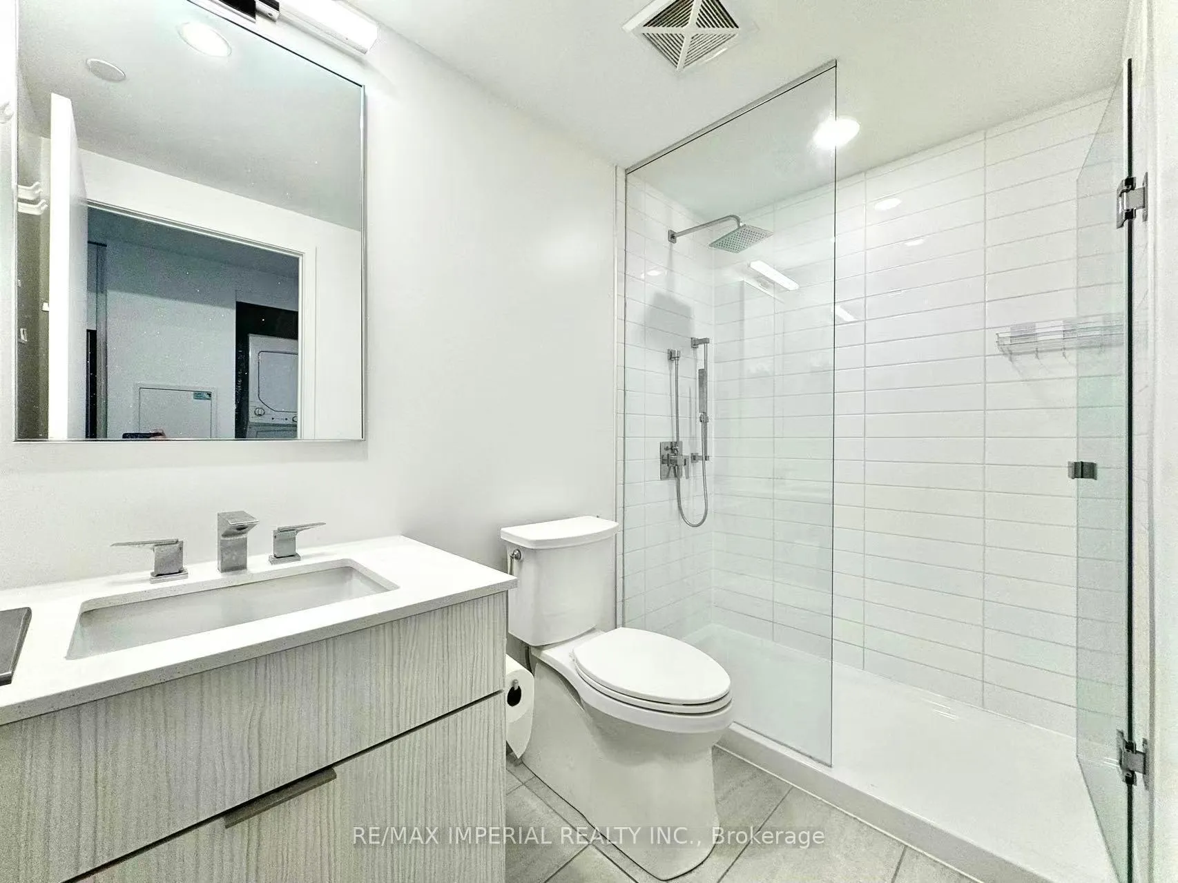 Photo 4 of Unit 1708, 25 Richmond Street E, Toronto, Church-Yonge Corridor — HOMEH
