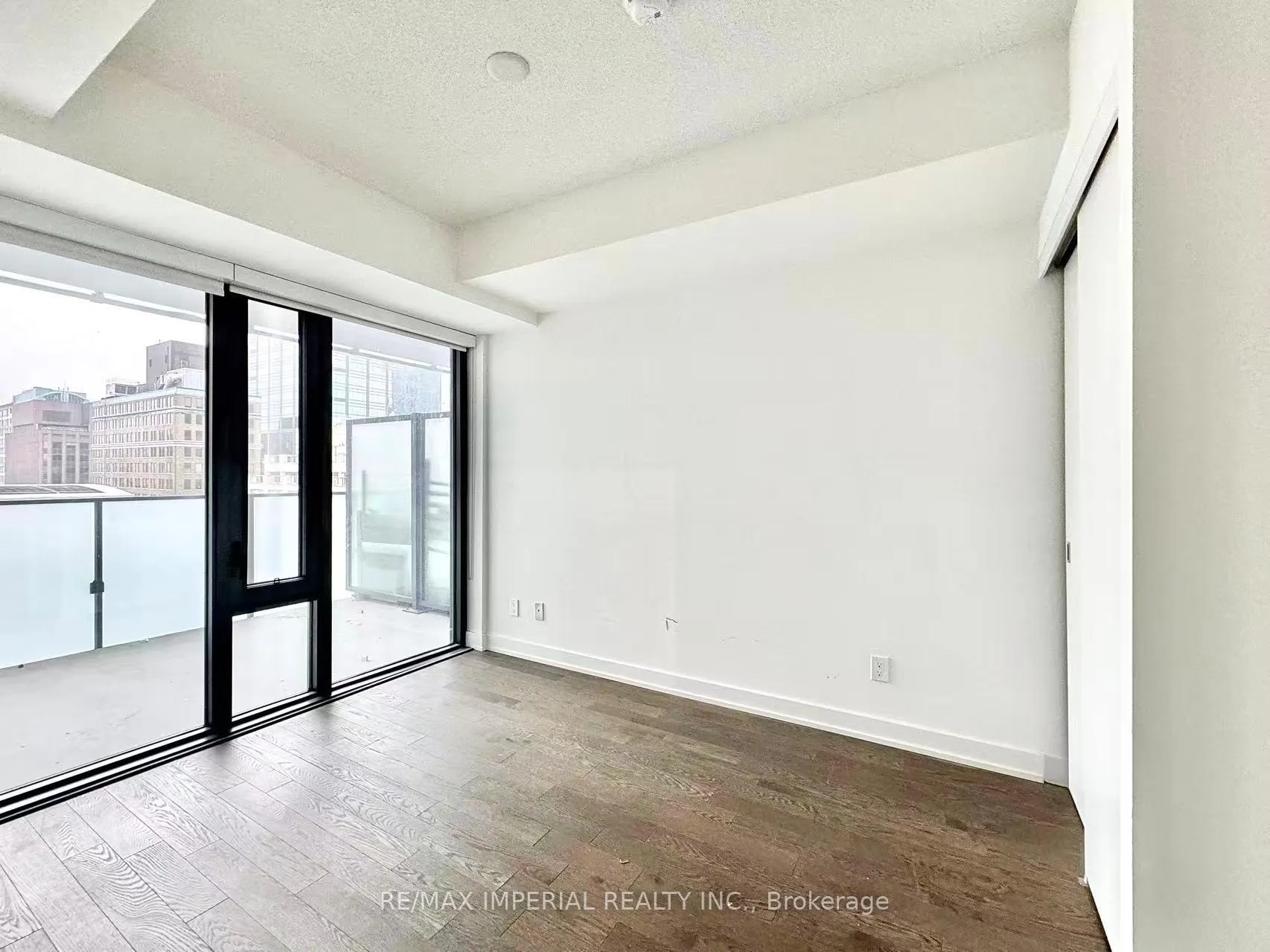 Photo 6 of Unit 1708, 25 Richmond Street E, Toronto, Church-Yonge Corridor — HOMEH