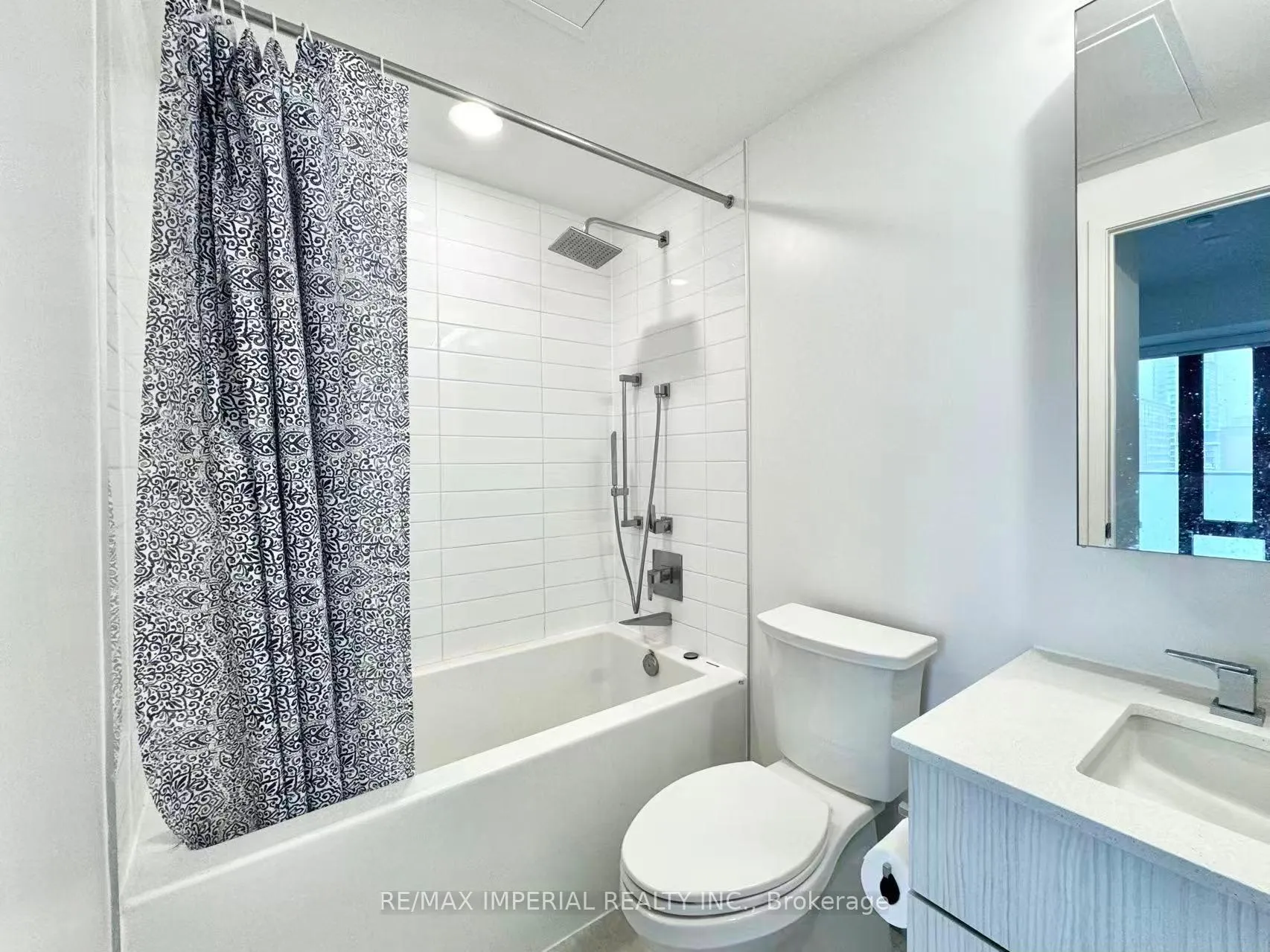 Photo 8 of Unit 1708, 25 Richmond Street E, Toronto, Church-Yonge Corridor — HOMEH