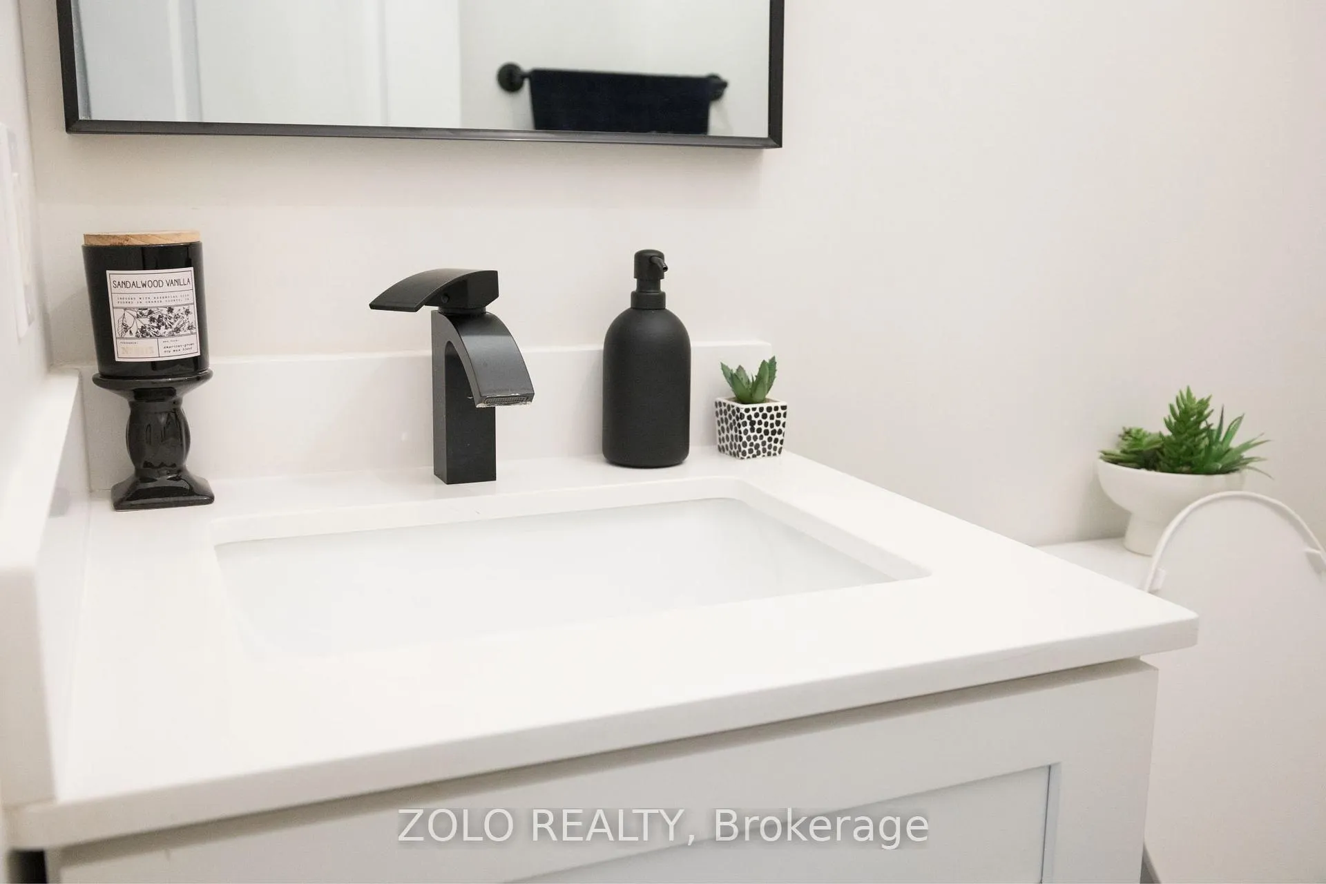Photo 19 of 107 Attridge Crescent, Hamilton, Waterdown — HOMEH