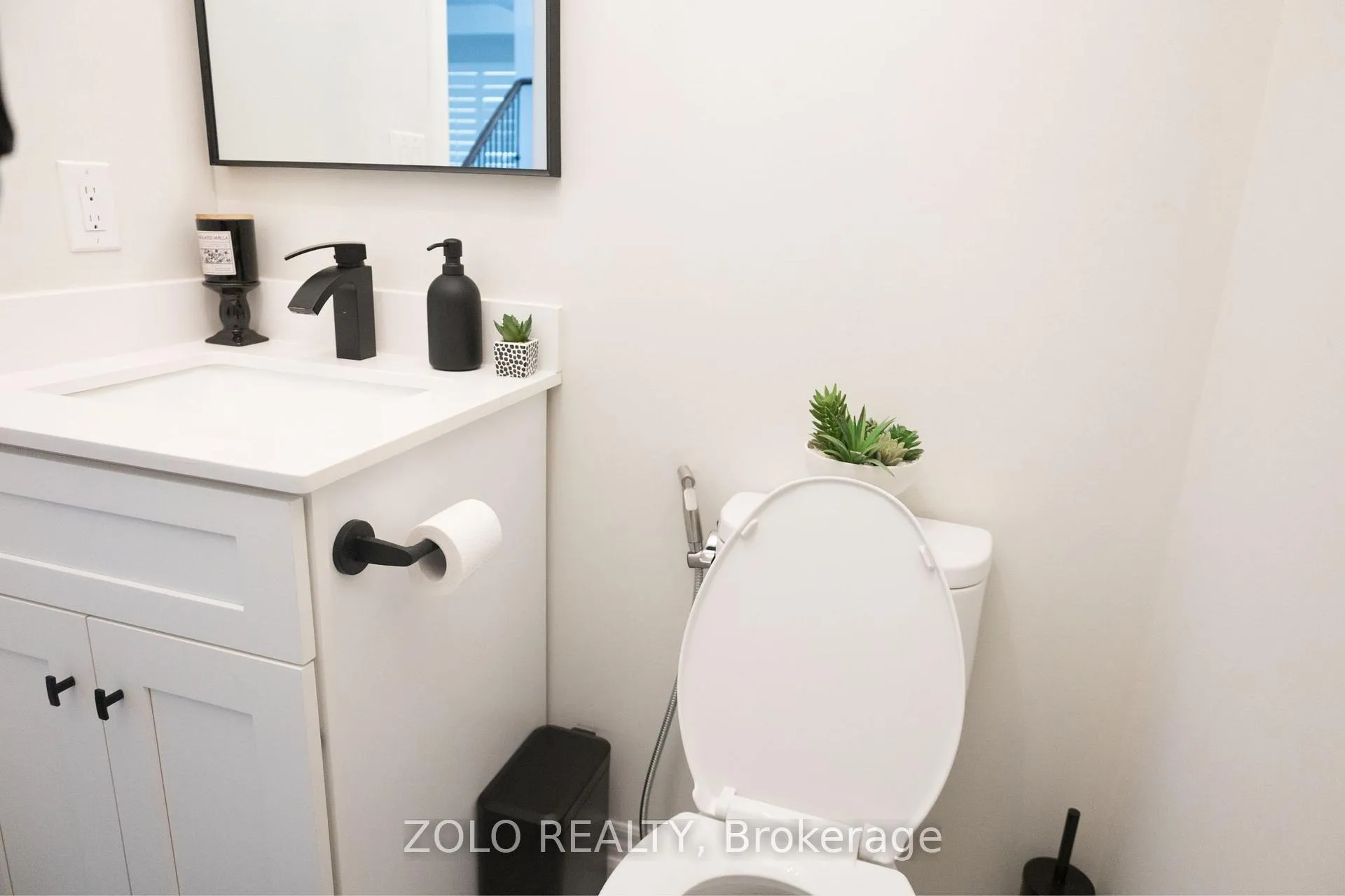 Photo 20 of 107 Attridge Crescent, Hamilton, Waterdown — HOMEH
