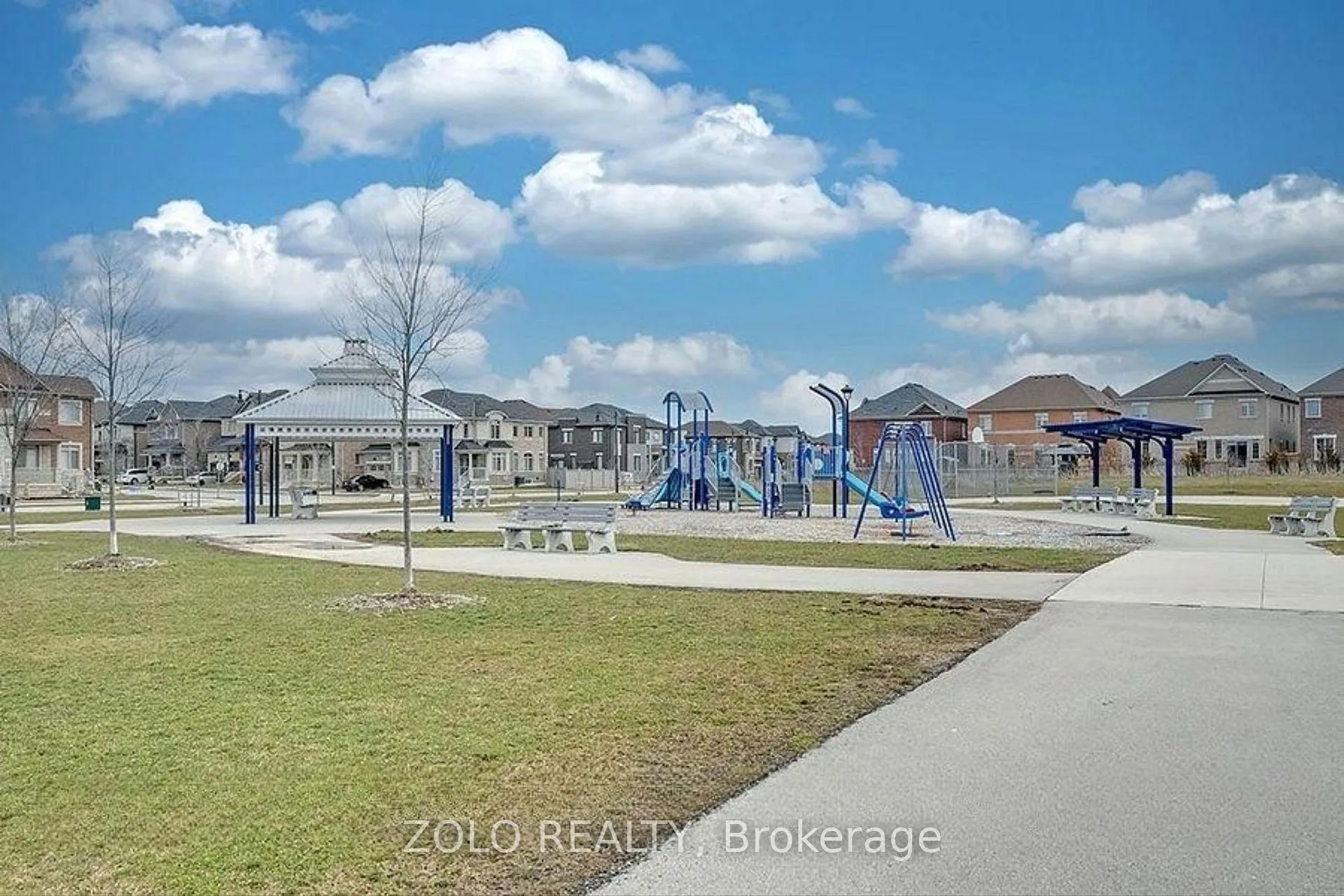 Photo 46 of 107 Attridge Crescent, Hamilton, Waterdown — HOMEH