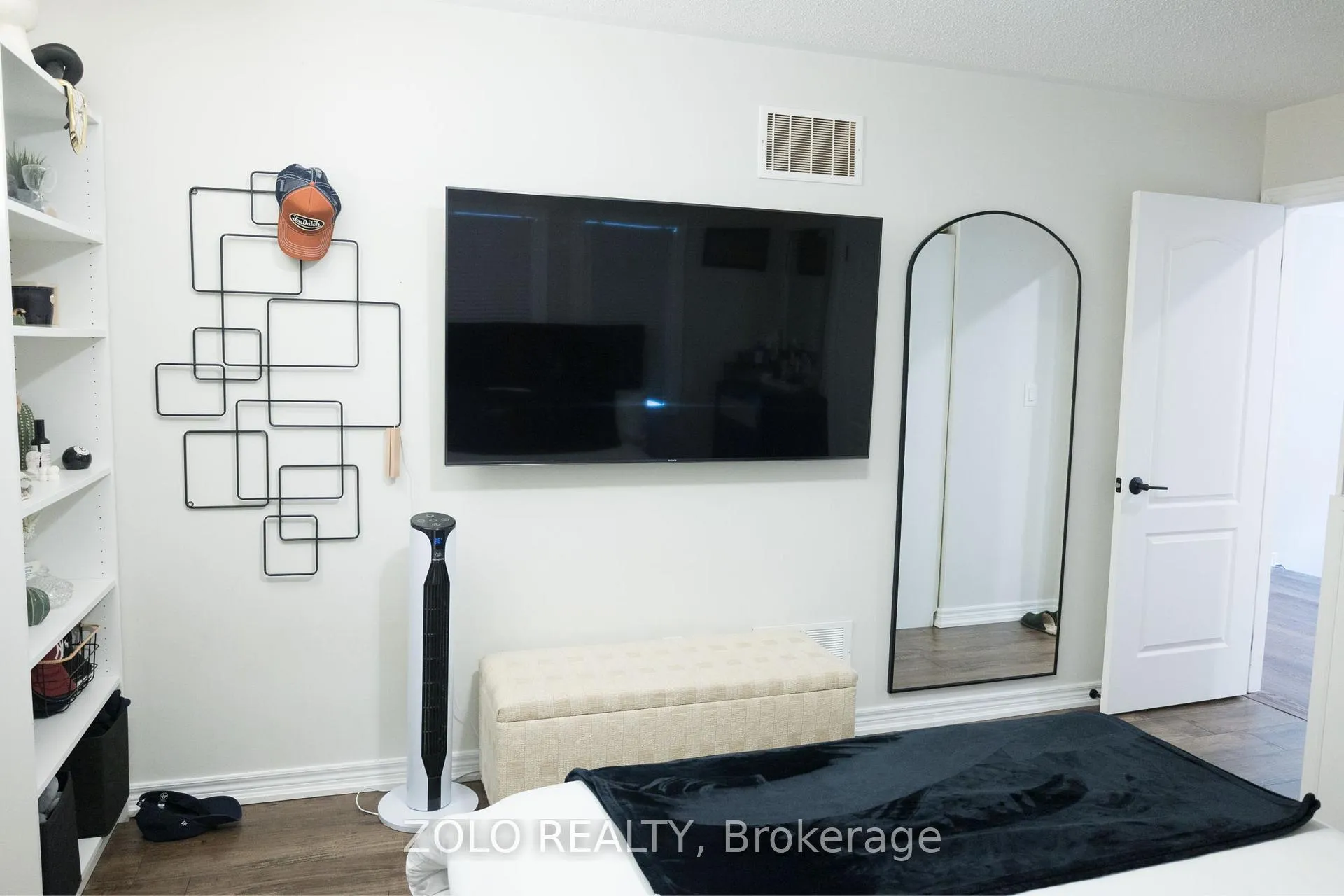 Photo 47 of 107 Attridge Crescent, Hamilton, Waterdown — HOMEH