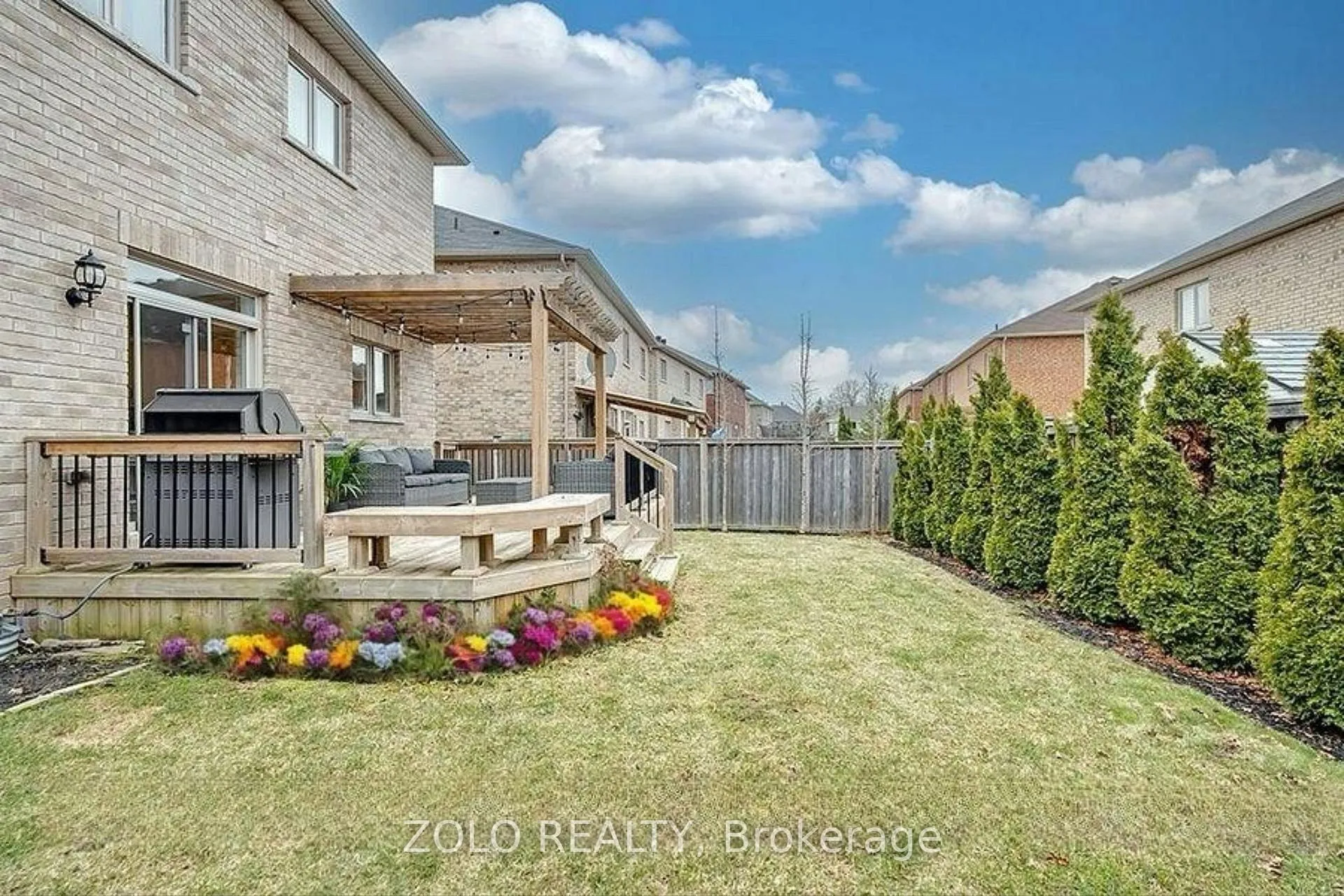 Photo 49 of 107 Attridge Crescent, Hamilton, Waterdown — HOMEH