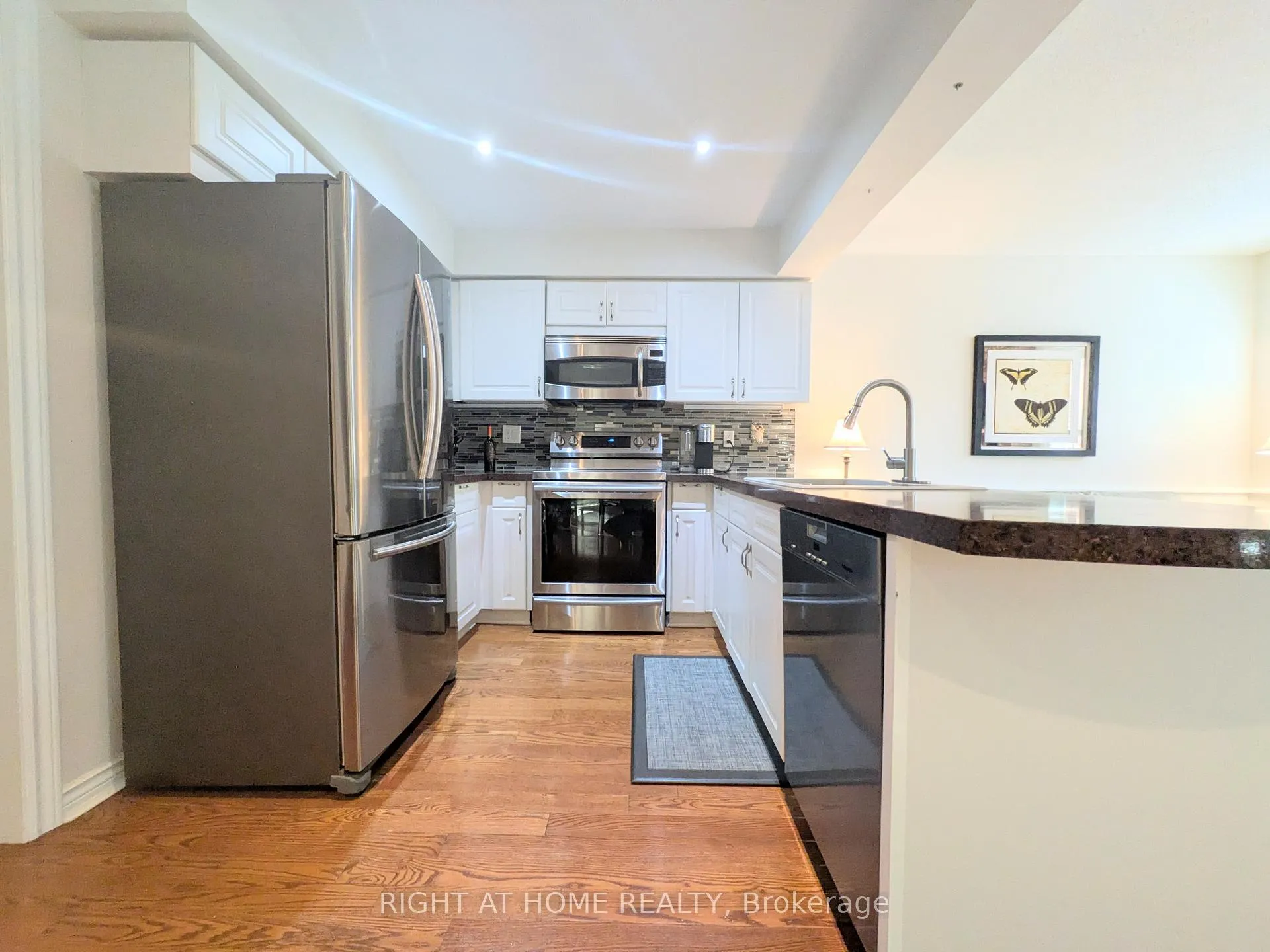 Photo 4 of 2096 Blacksmith Lane, Oakville, Glen Abbey — HOMEH