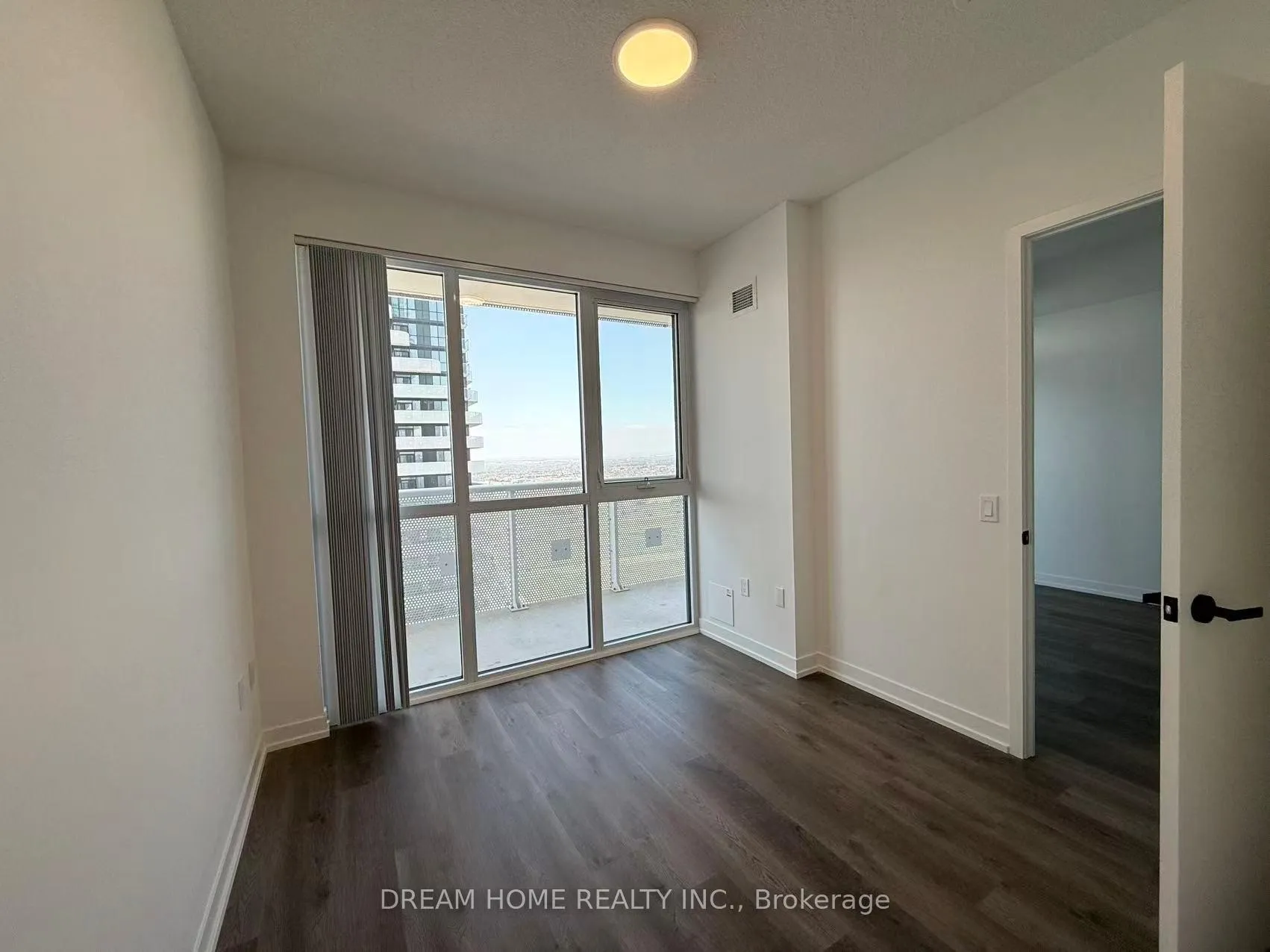 Photo 7 of Unit 2921, 8 Interchange Way, Vaughan, Vaughan Corporate Centre — HOMEH