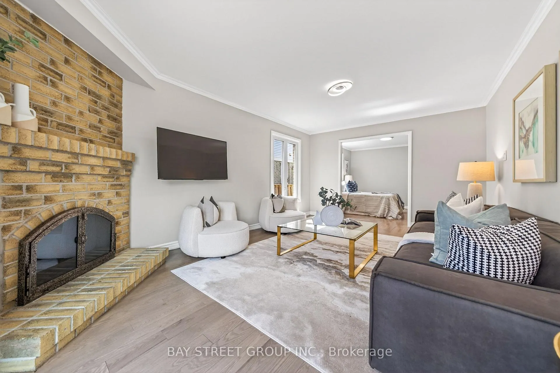 Photo 17 of 33 Winborne Drive, Vaughan, Brownridge — HOMEH