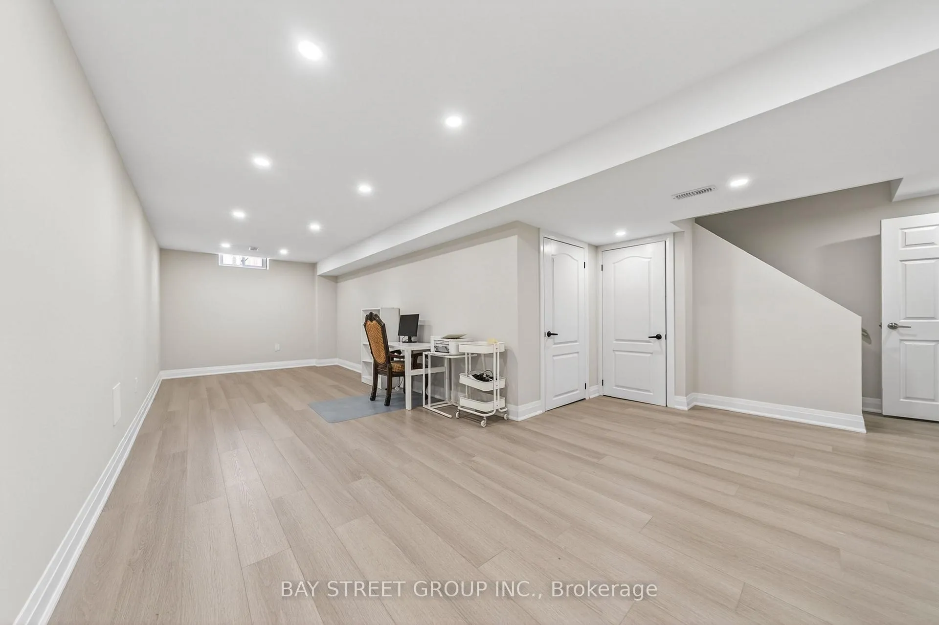 Photo 31 of 33 Winborne Drive, Vaughan, Brownridge — HOMEH
