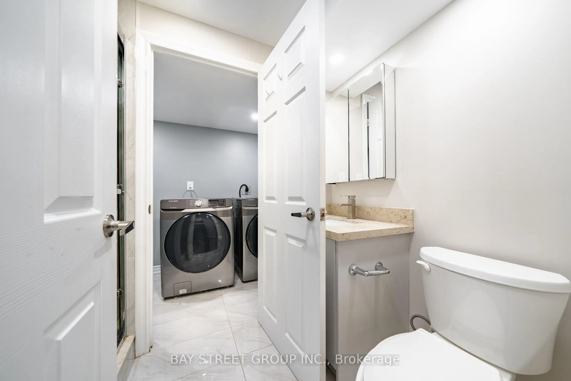 Photo 40 of 33 Winborne Drive, Vaughan, Brownridge — HOMEH