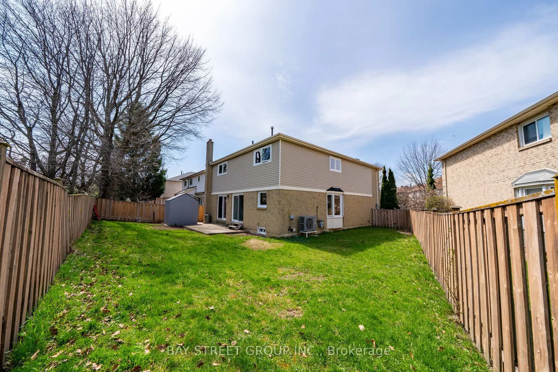 Photo 42 of 33 Winborne Drive, Vaughan, Brownridge — HOMEH
