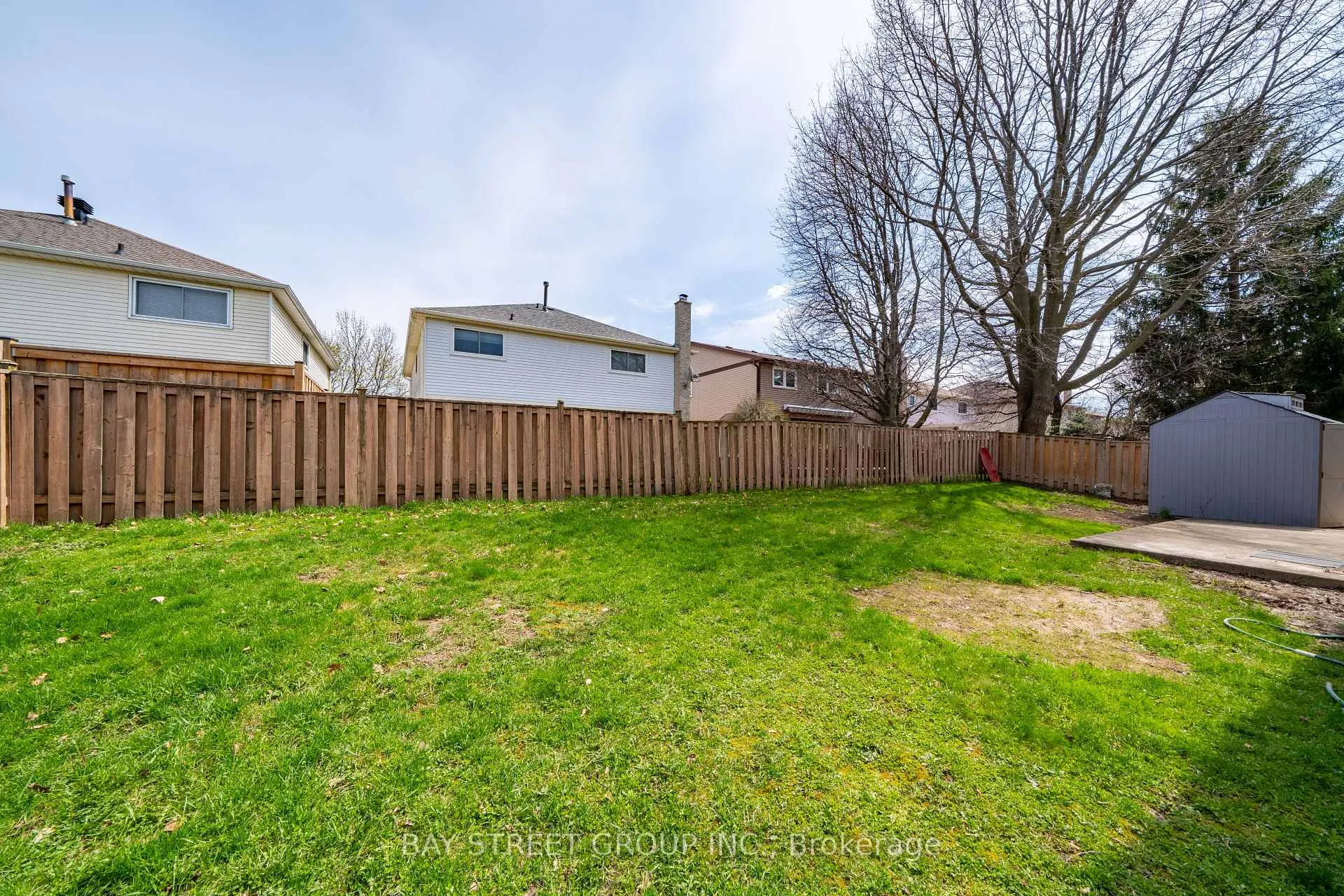 Photo 44 of 33 Winborne Drive, Vaughan, Brownridge — HOMEH