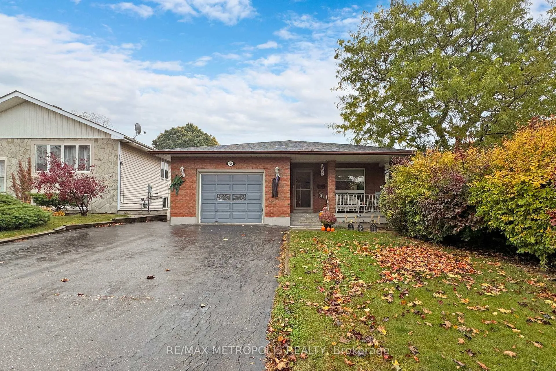 Photo 1 of 709 Keates Avenue, Oshawa, Donevan — HOMEH