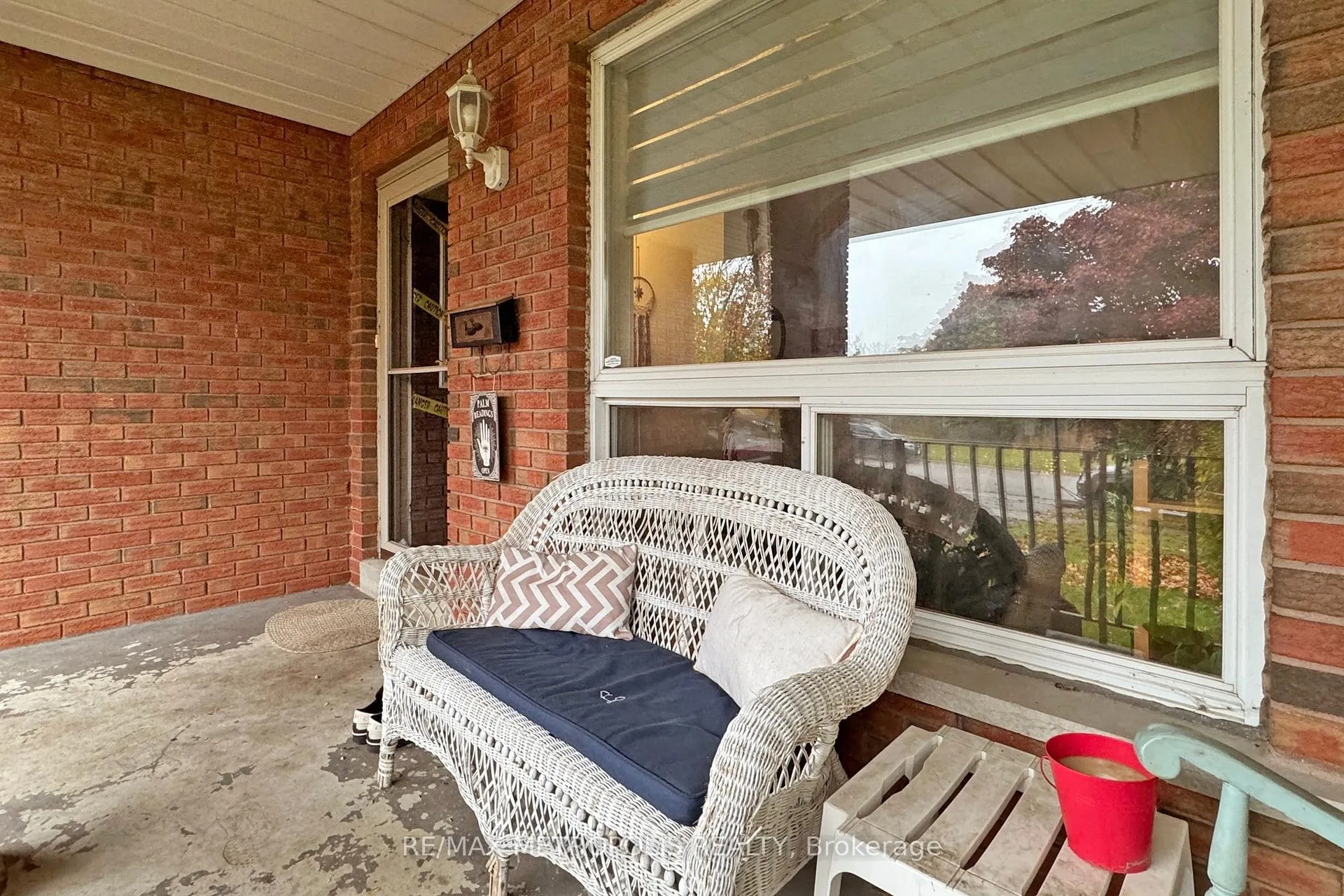 Photo 6 of 709 Keates Avenue, Oshawa, Donevan — HOMEH