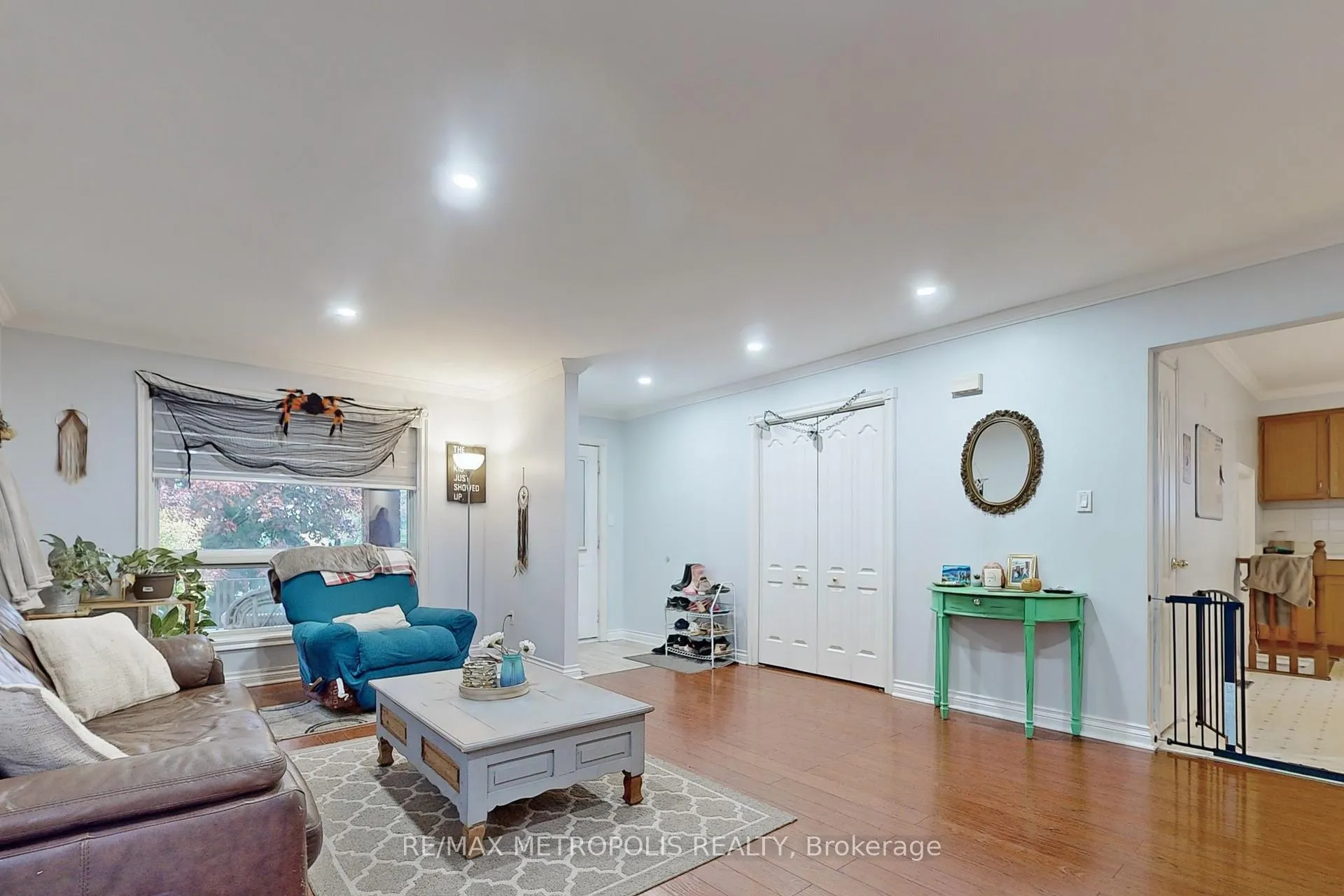 Photo 9 of 709 Keates Avenue, Oshawa, Donevan — HOMEH
