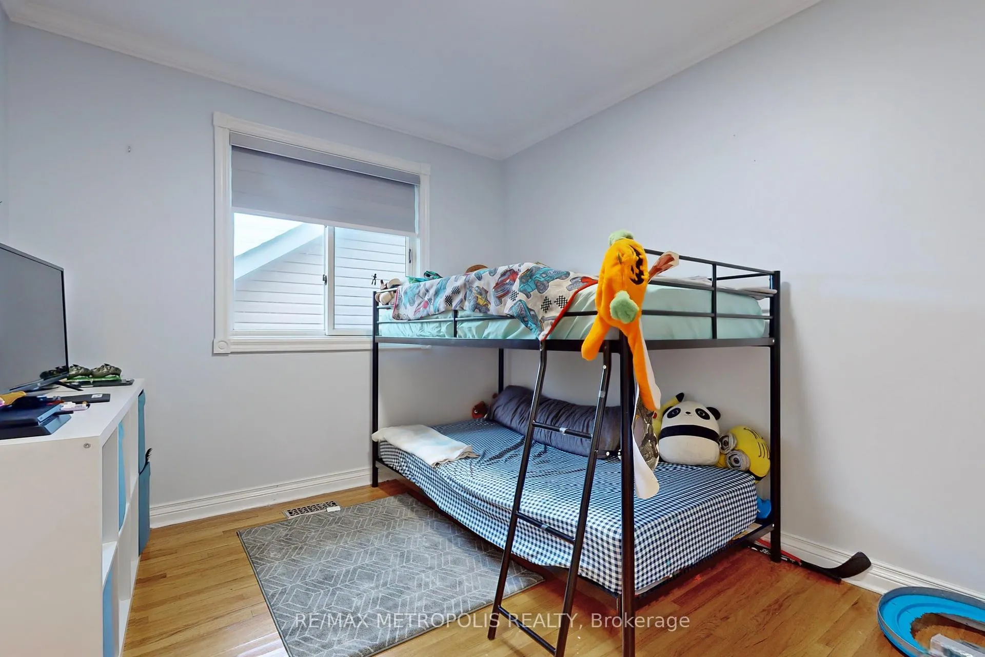 Photo 24 of 709 Keates Avenue, Oshawa, Donevan — HOMEH