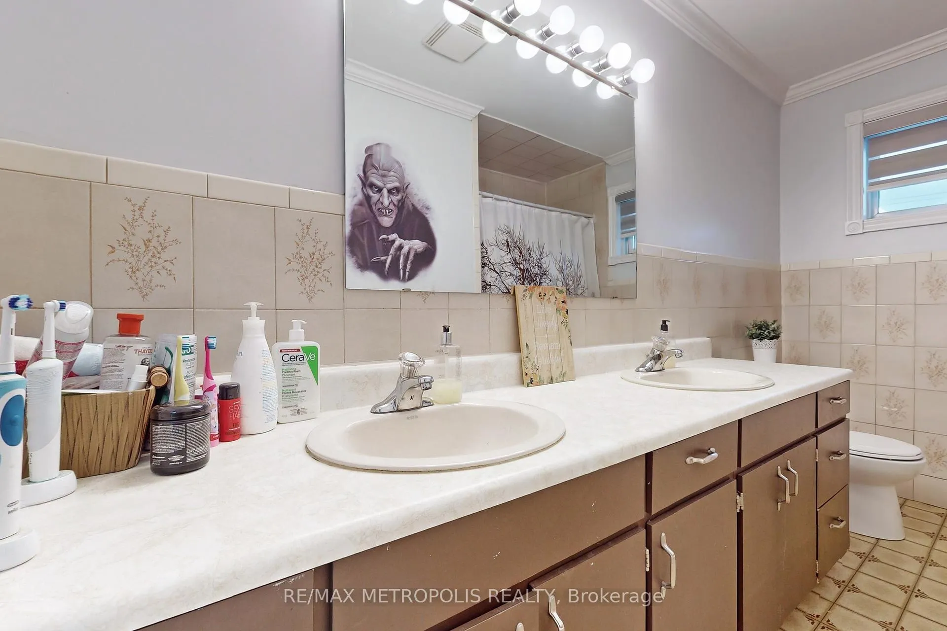 Photo 27 of 709 Keates Avenue, Oshawa, Donevan — HOMEH