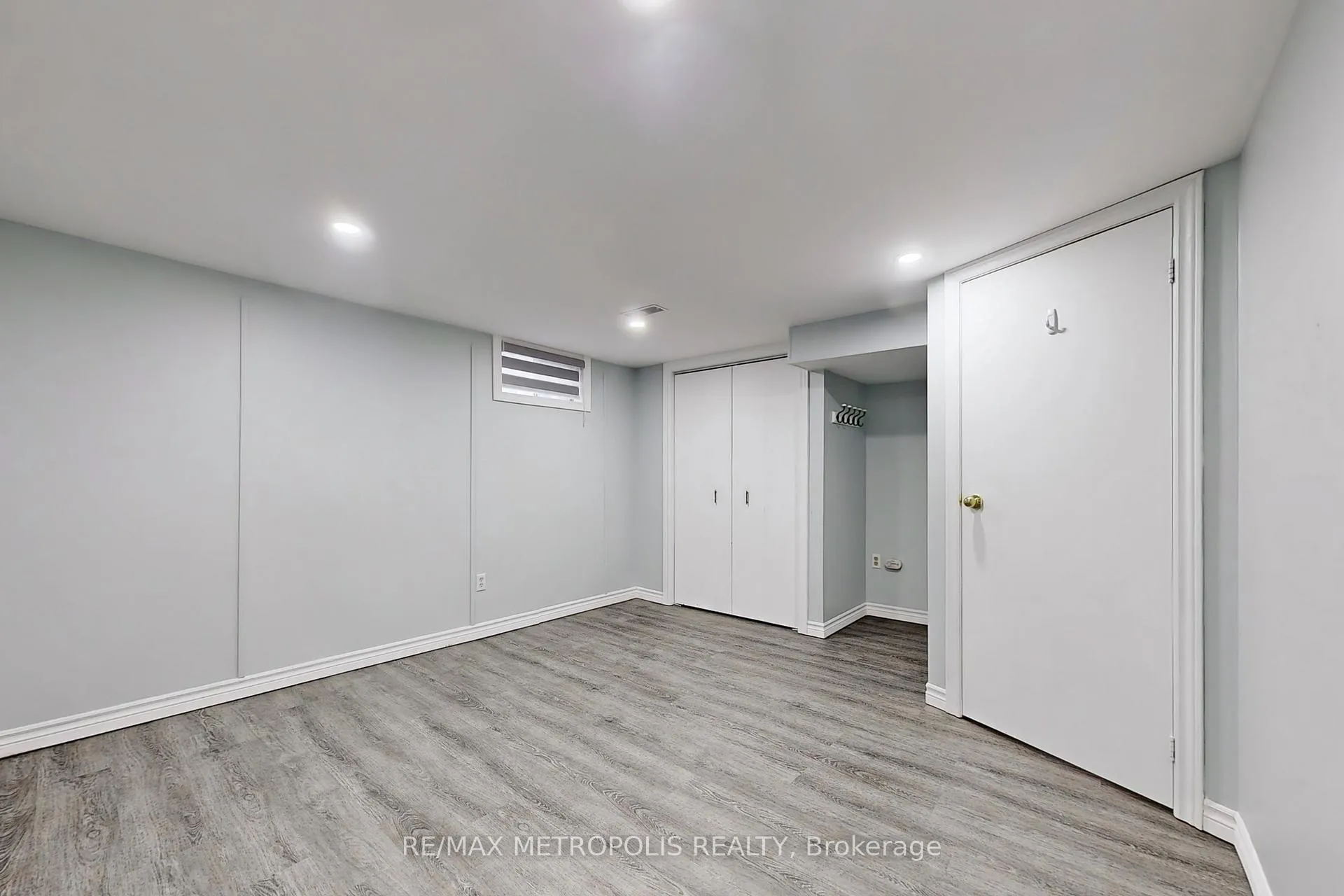 Photo 39 of 709 Keates Avenue, Oshawa, Donevan — HOMEH