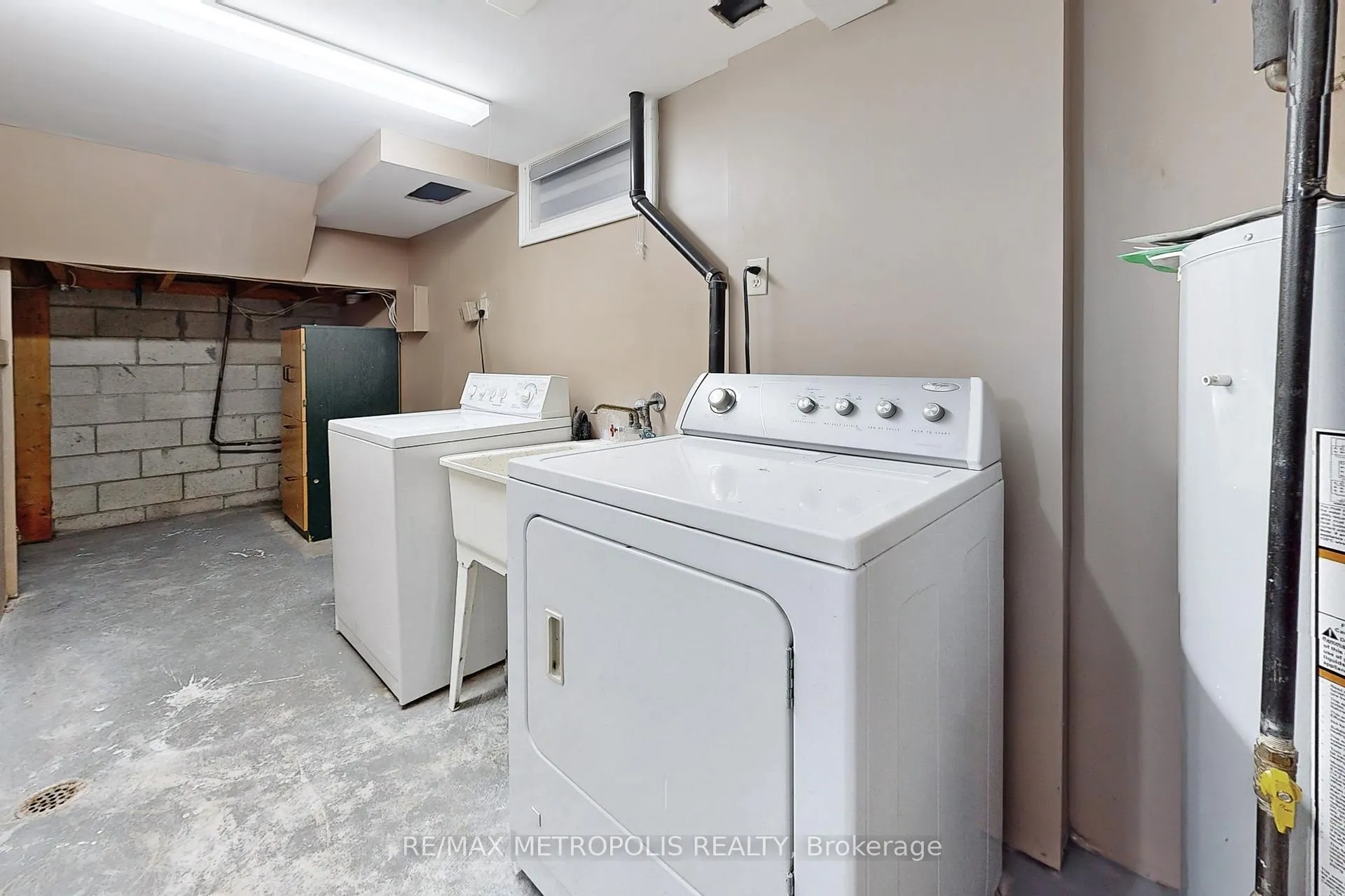 Photo 46 of 709 Keates Avenue, Oshawa, Donevan — HOMEH