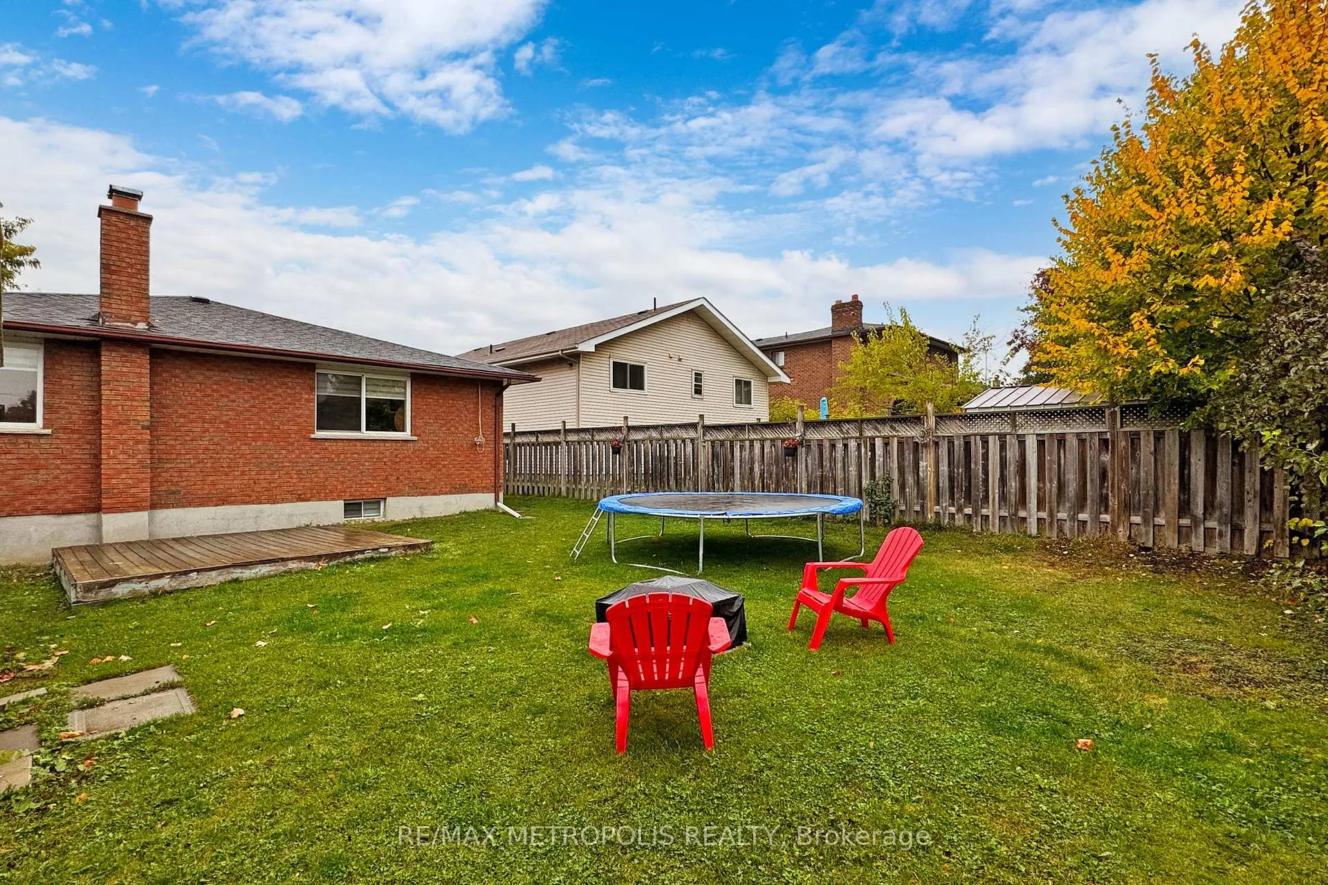Photo 48 of 709 Keates Avenue, Oshawa, Donevan — HOMEH