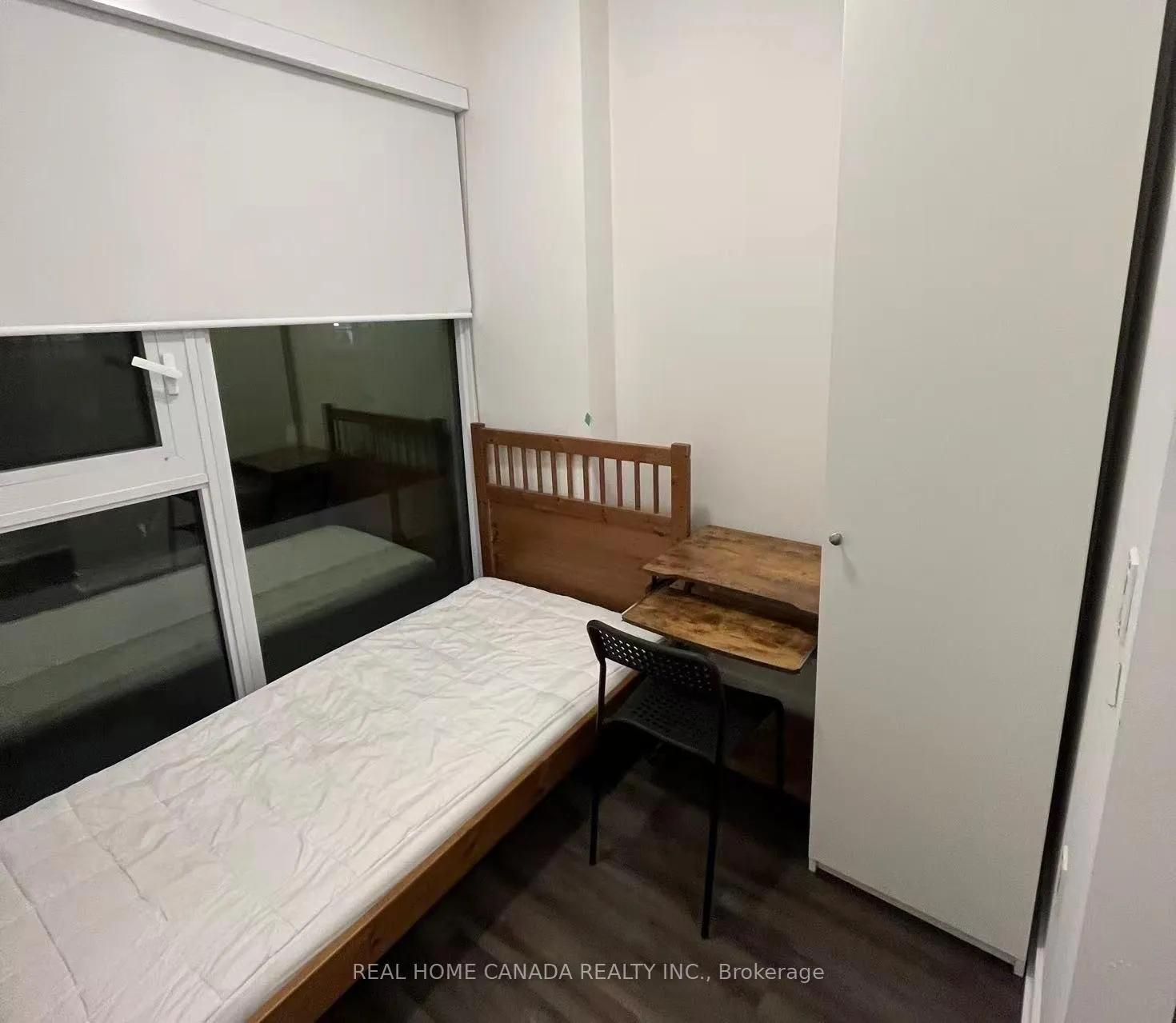 Photo 10 of Unit 2709-3, 70 Princess Street, Toronto, Waterfront Communities — HOMEH