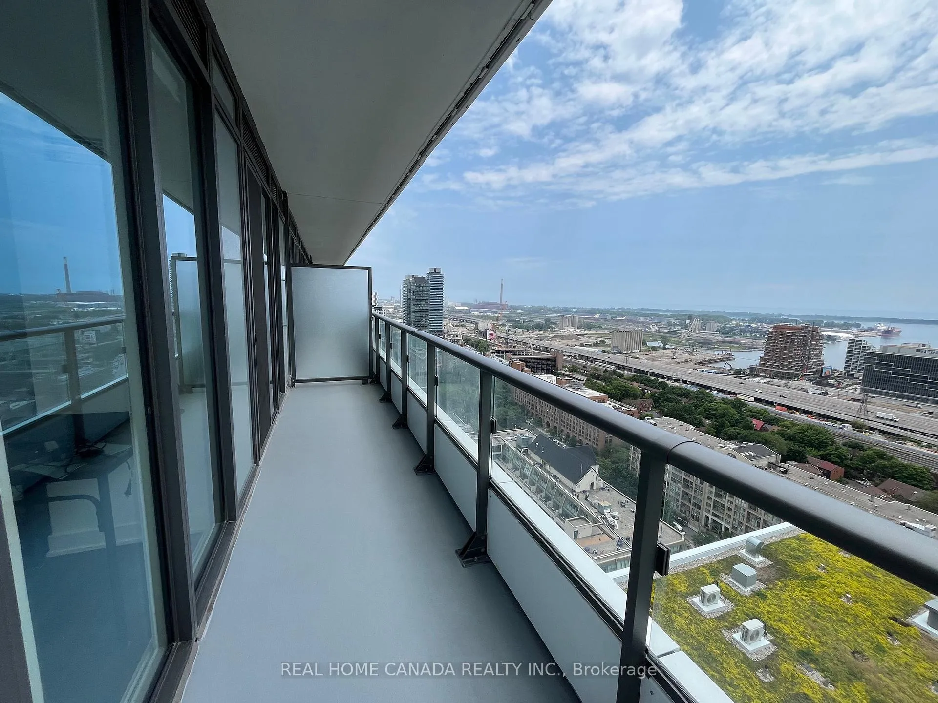Photo 14 of Unit 2709-3, 70 Princess Street, Toronto, Waterfront Communities — HOMEH