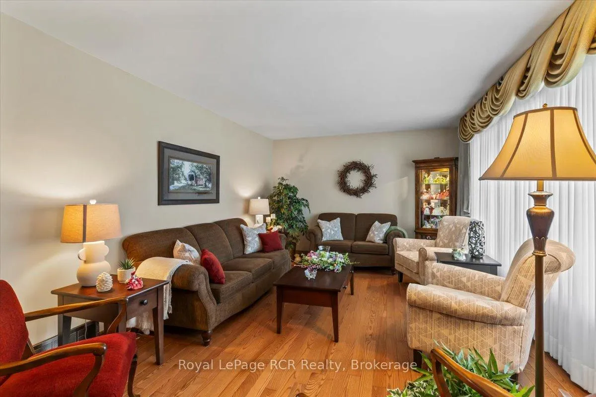 Photo 7 of 576 17th Avenue, Hanover — HOMEH