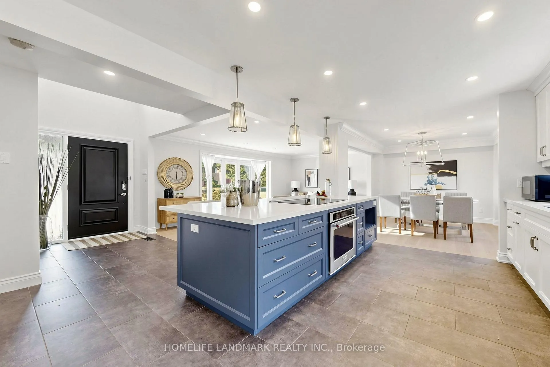 Photo 10 of 16 Worsley Court, Markham, Unionville — HOMEH