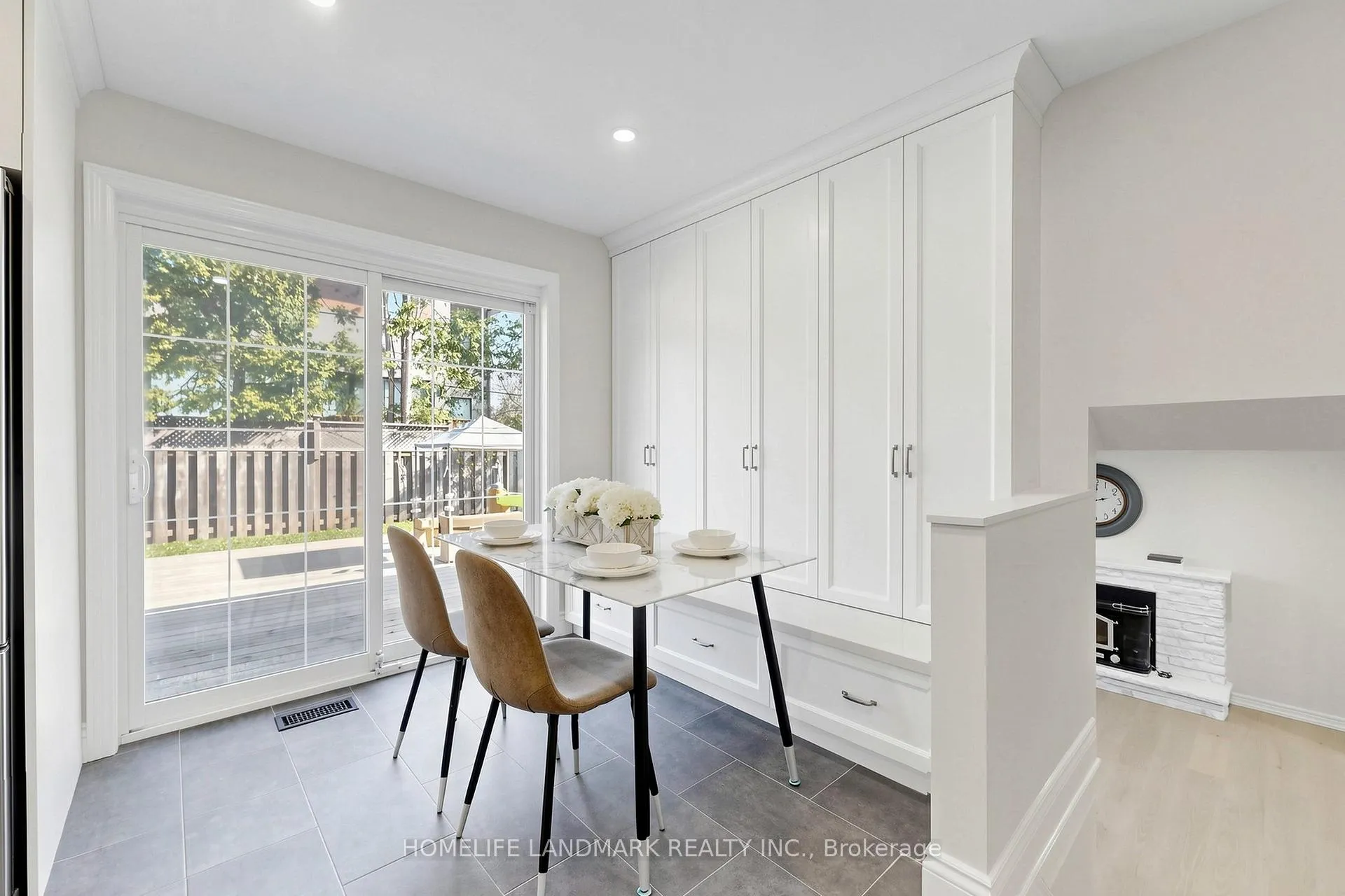 Photo 12 of 16 Worsley Court, Markham, Unionville — HOMEH